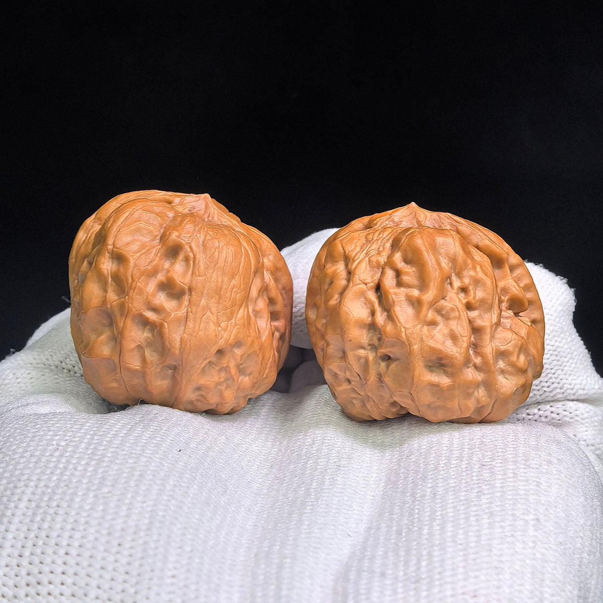 "Ha Ma Tou Shun Feng Er / Frog Head Wind-Listening Ear" Heirloom Collection Wenwan Walnuts Pair | 33.0mm x 37.0mm | HMSF-C1C7E - ThePatinaProject