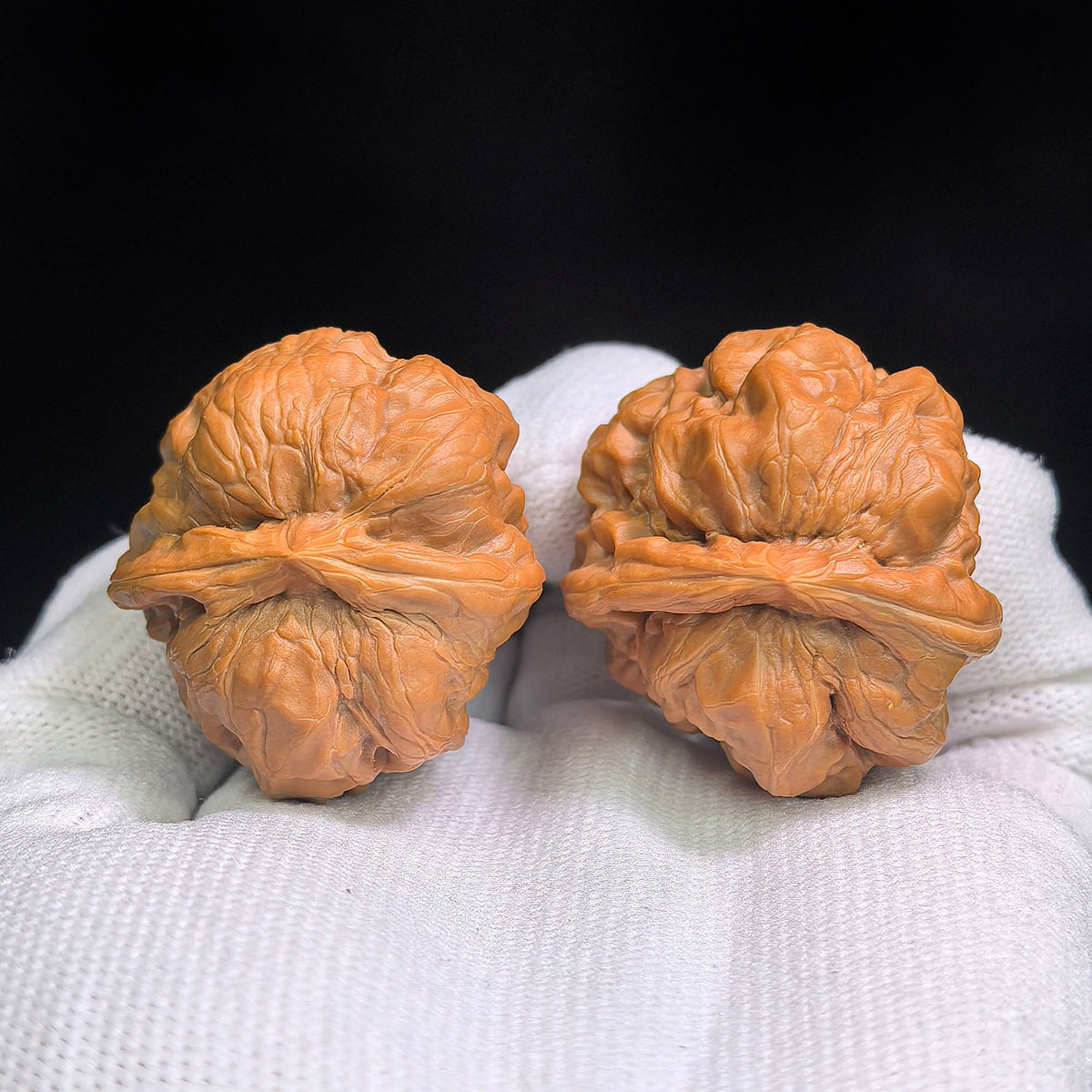 "Ha Ma Tou Shun Feng Er / Frog Head Wind-Listening Ear" Heirloom Collection Wenwan Walnuts Pair | 33.0mm x 37.0mm | HMSF-C1C7E - ThePatinaProject