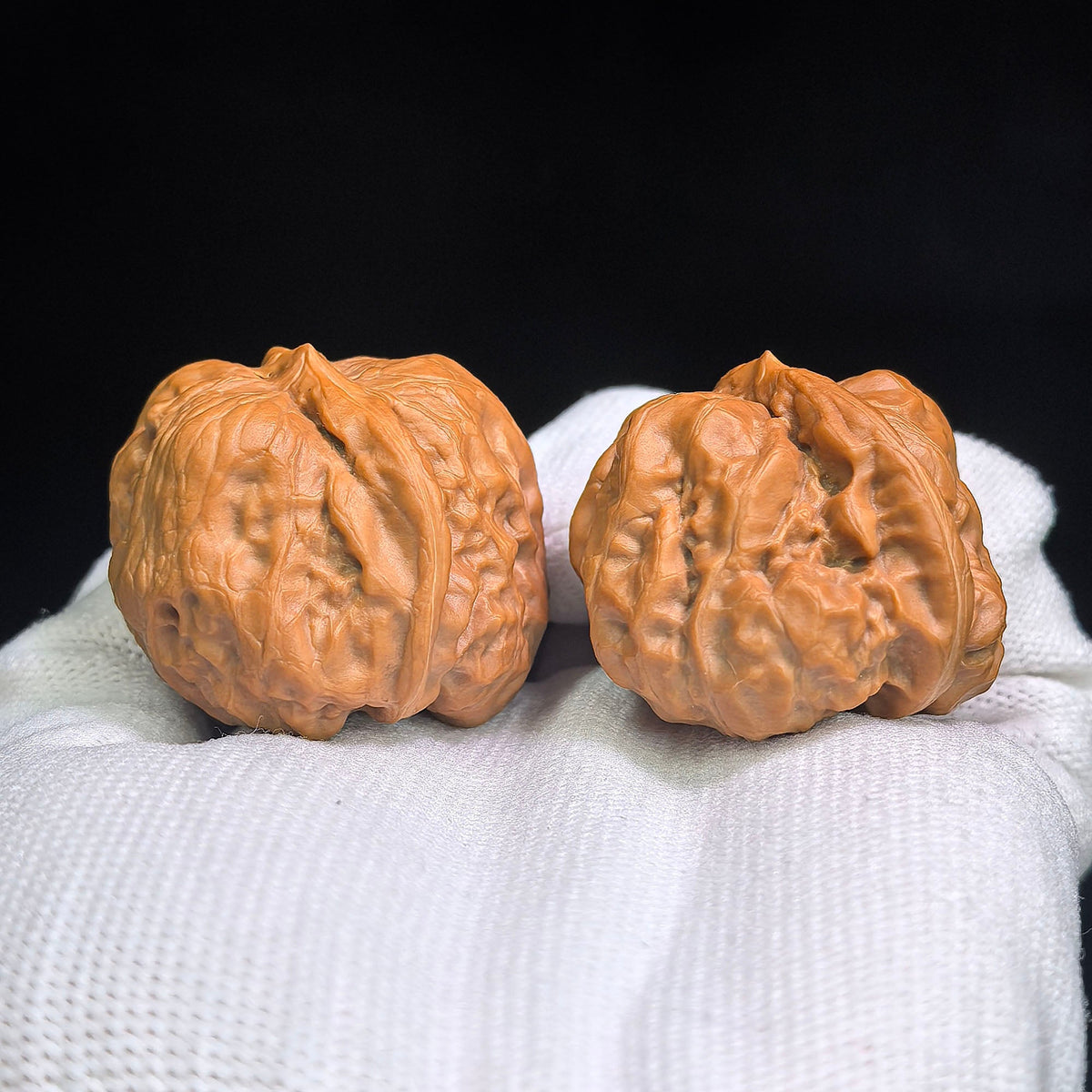 "Ha Ma Tou Shun Feng Er / Frog Head Wind-Listening Ear" Heirloom Collection Wenwan Walnuts Pair | 33.0mm x 37.0mm | HMSF-C1C7E - ThePatinaProject