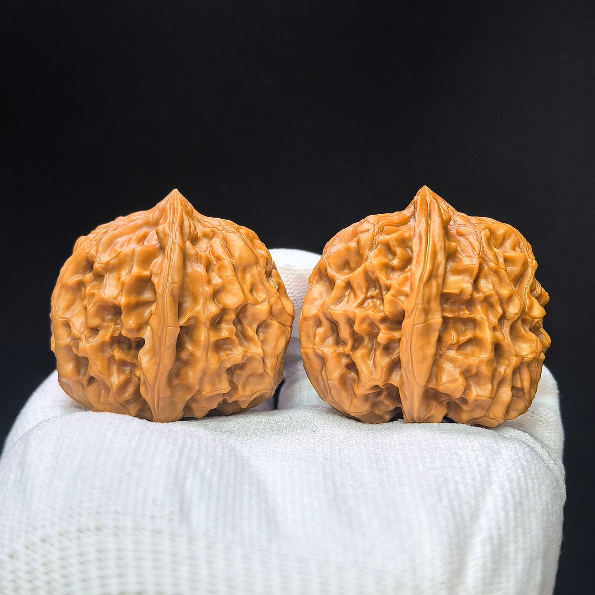 He Zun Wenwan Walnuts Pair | Rare Variety | 38.0mm × 43.0mm | HZ-1102 - ThePatinaProject