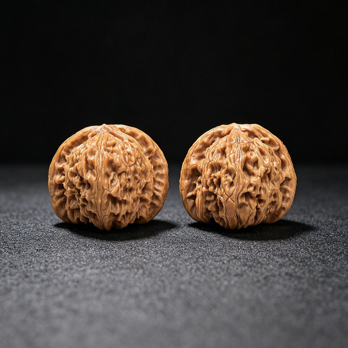 "Heart-Shaped Concave Base White Lion" Aodi Xinxing Baishizi Low-Profile Wenwan Walnuts Pair | 38.0mm x 37.0mm | BSJ-SY1F2 - ThePatinaProject