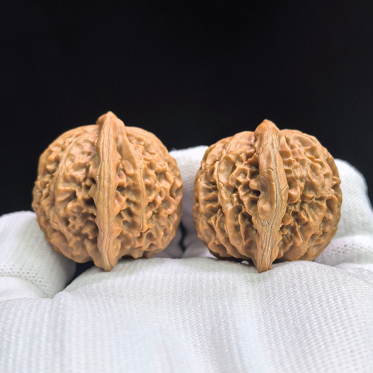 Heart-Shaped Deep-Textured Palace Lantern Wenwan Walnut Pair — 39.0mm x 34.0mm | TXGD-17C3C - ThePatinaProject