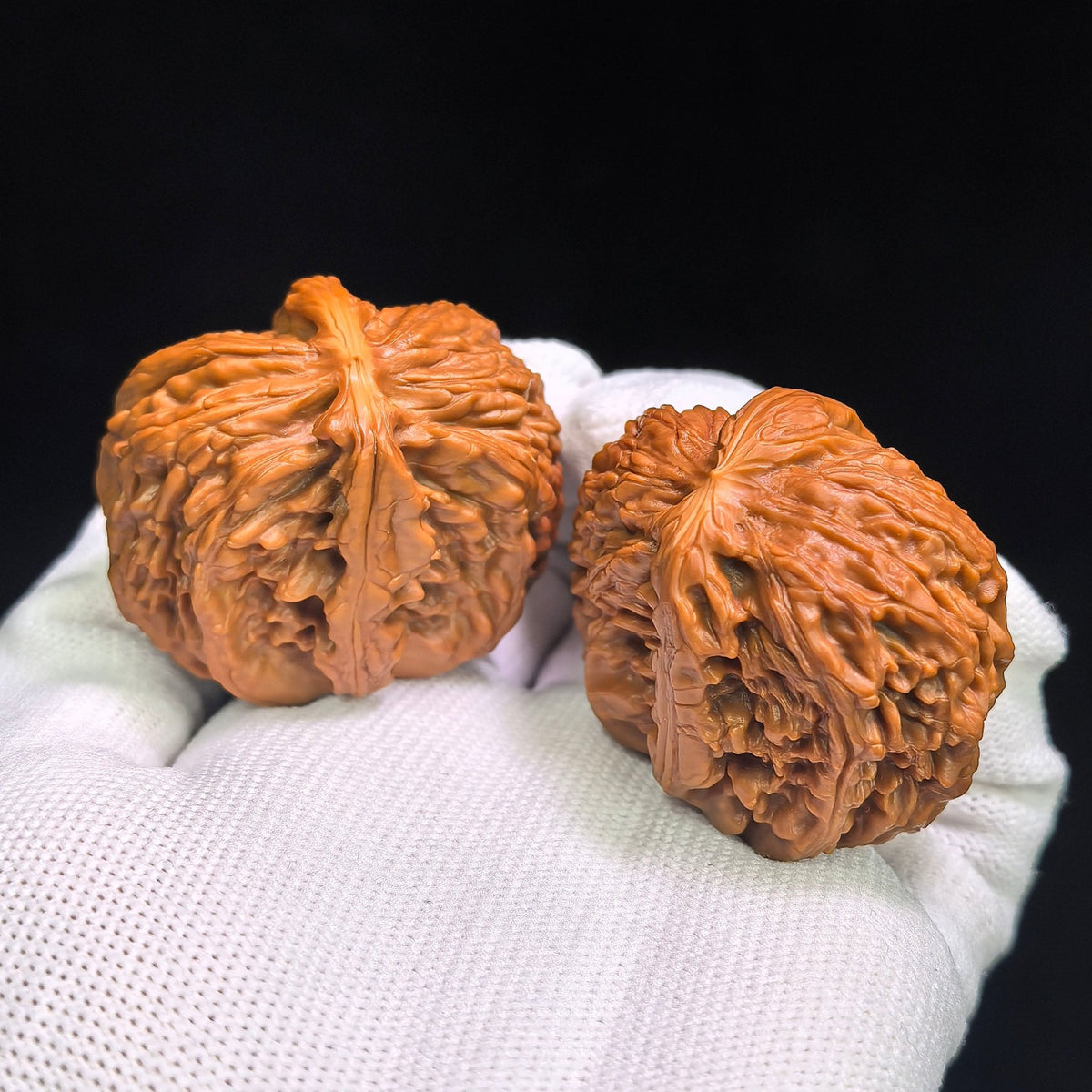 "Hu Tou Zuo Shan Diao Ban Bi" HT-CG1A1E Collector Lineage Wenwan Walnuts Pair | 34.0mm x 43.0mm | Stock ID: HT-CG1A1E - ThePatinaProject