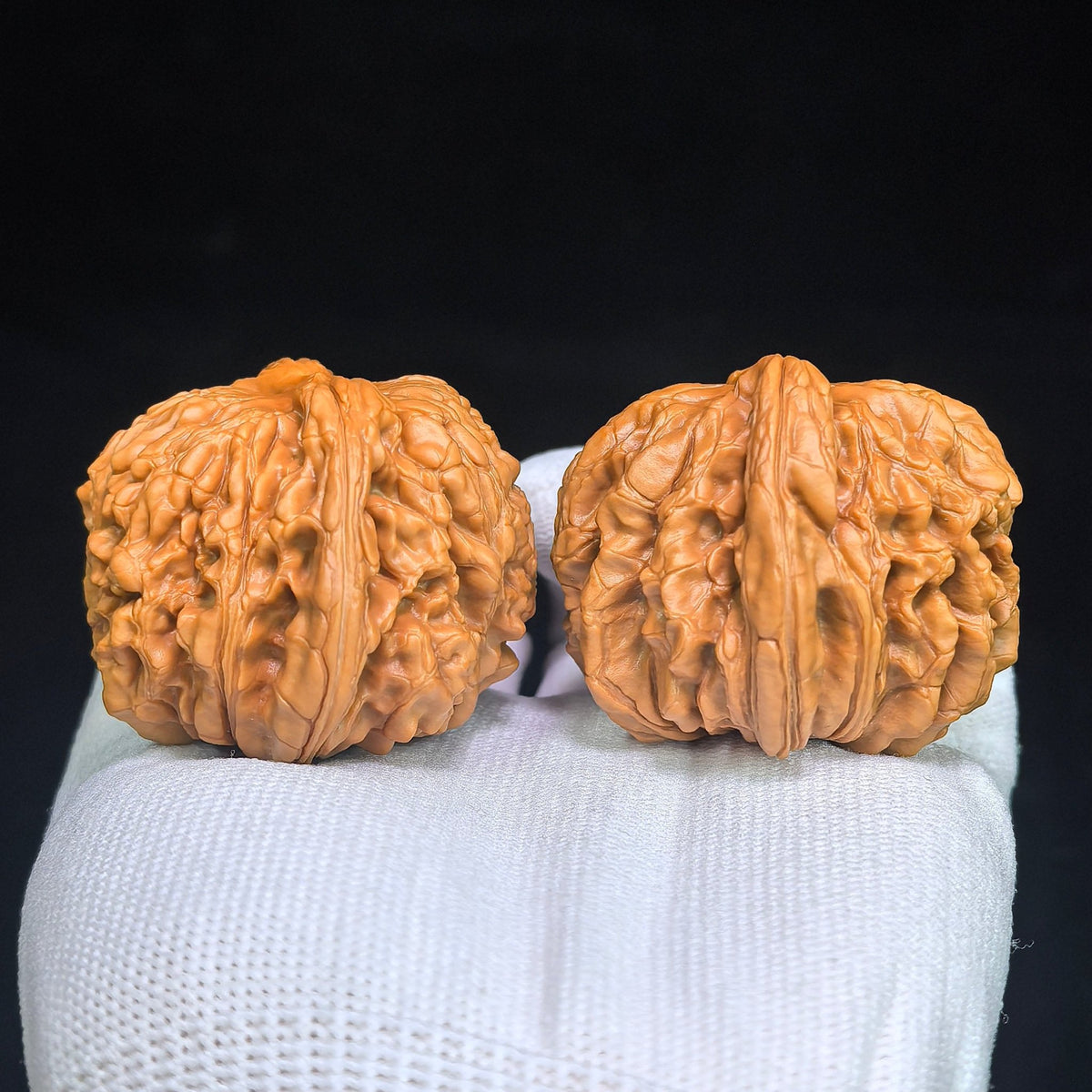 "Hua Kun Long / Chinese Dragon" Heirloom Collection Wenwan Walnuts Pair | 48.0mm x 47.0mm | HKL-1505C - ThePatinaProject