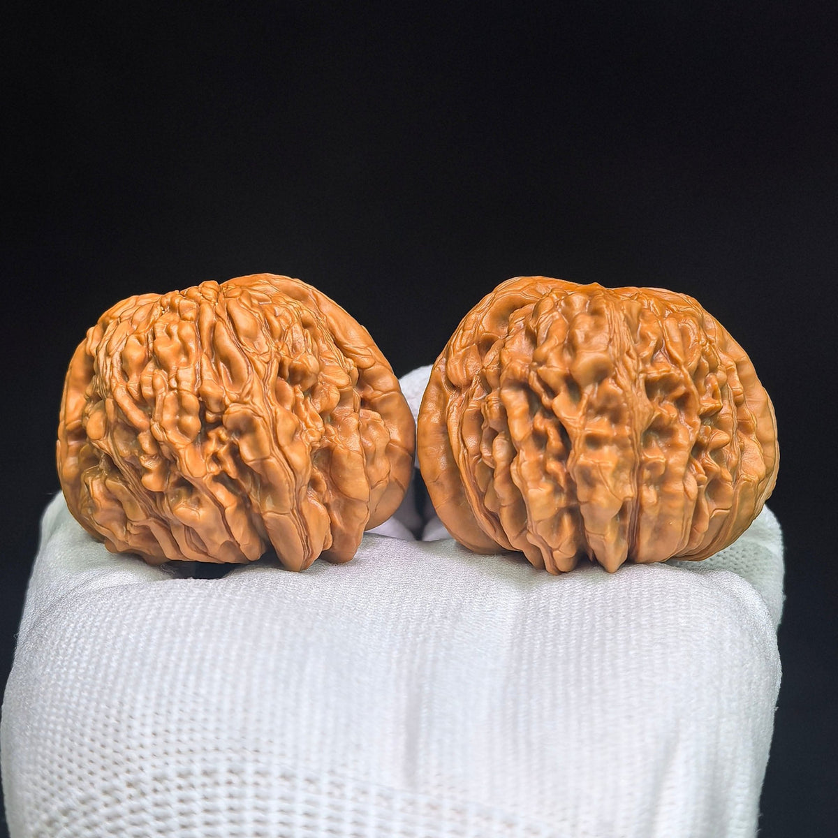 "Hua Kun Long / Chinese Dragon" Heirloom Collection Wenwan Walnuts Pair | 48.0mm x 47.0mm | HKL-1505C - ThePatinaProject