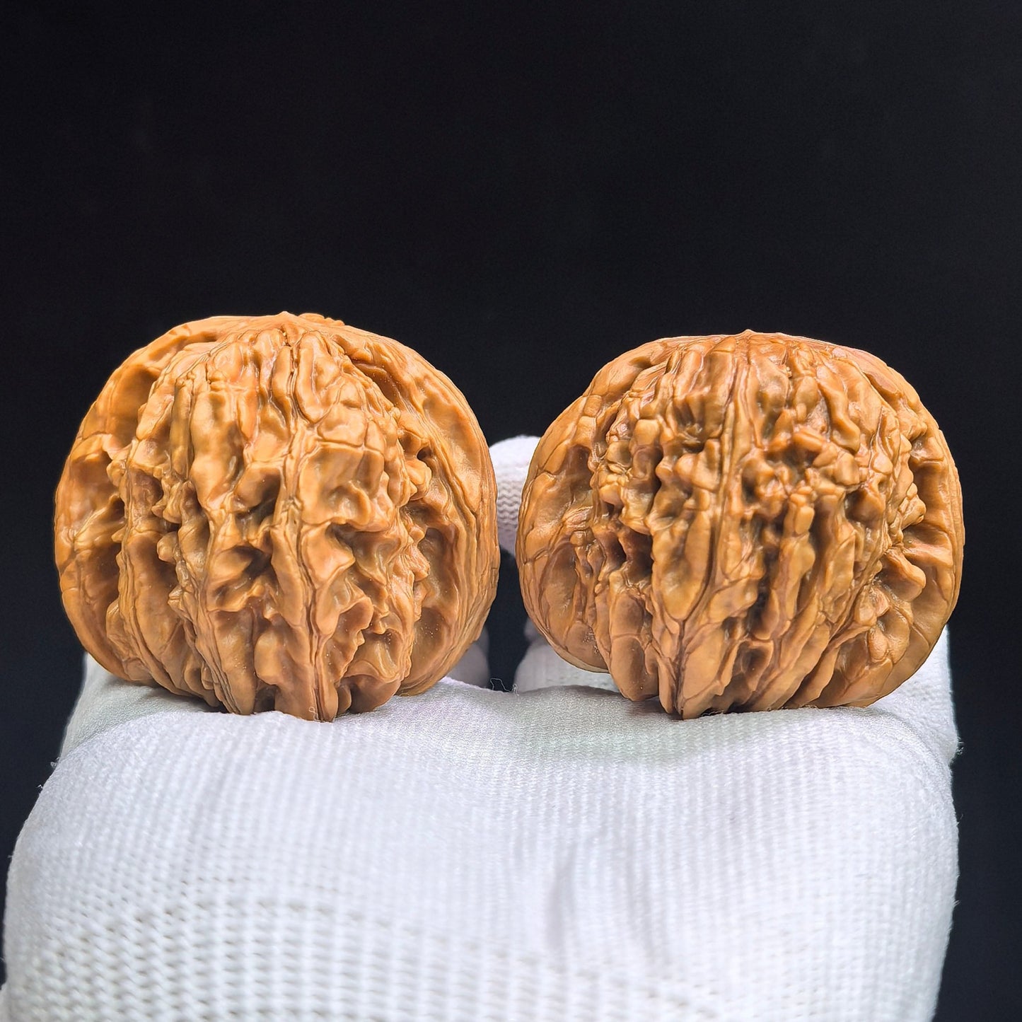 "Hua Kun Long" Huakunlong HTL-17G1 Grand Master Low-Profile Wenwan Walnuts Pair | 48.0mm x 50.0mm | HTL-17G1 - ThePatinaProject