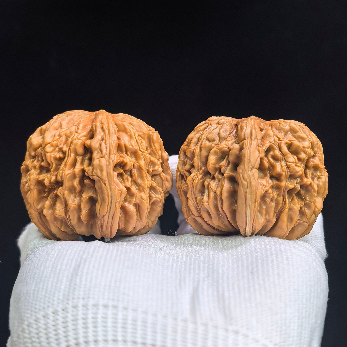 "Hua Kun Long" Huakunlong HTL-17G1 Grand Master Low-Profile Wenwan Walnuts Pair | 48.0mm x 50.0mm | HTL-17G1 - ThePatinaProject