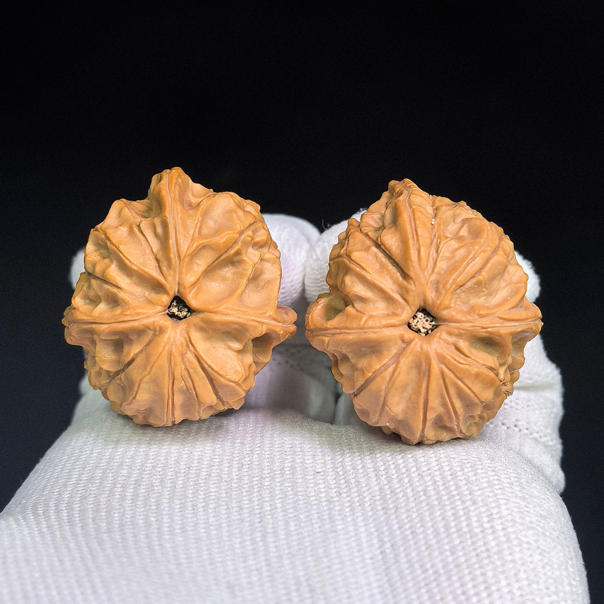 “Imperial Seal” Yuxi Sanleng Three-Ridged Wenwan Walnut Pair | 33.0mm × 37.0mm | YX-C1E5E - ThePatinaProject