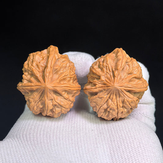“Imperial Seal” Yuxi Sanleng Three-Ridged Wenwan Walnut Pair | 33.0mm × 37.0mm | YX-C1E5E - ThePatinaProject