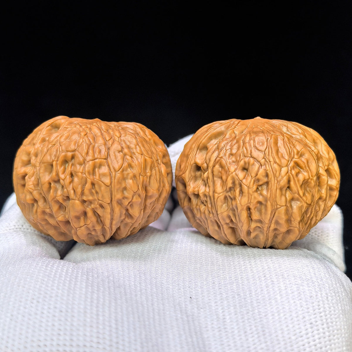 "Iron Hammer Sister" Tiechui Maimai TCMM-SY1C4 Low-Profile Wenwan Walnuts Pair | 41.0mm x 40.0mm | TCMM-SY1C4 - ThePatinaProject