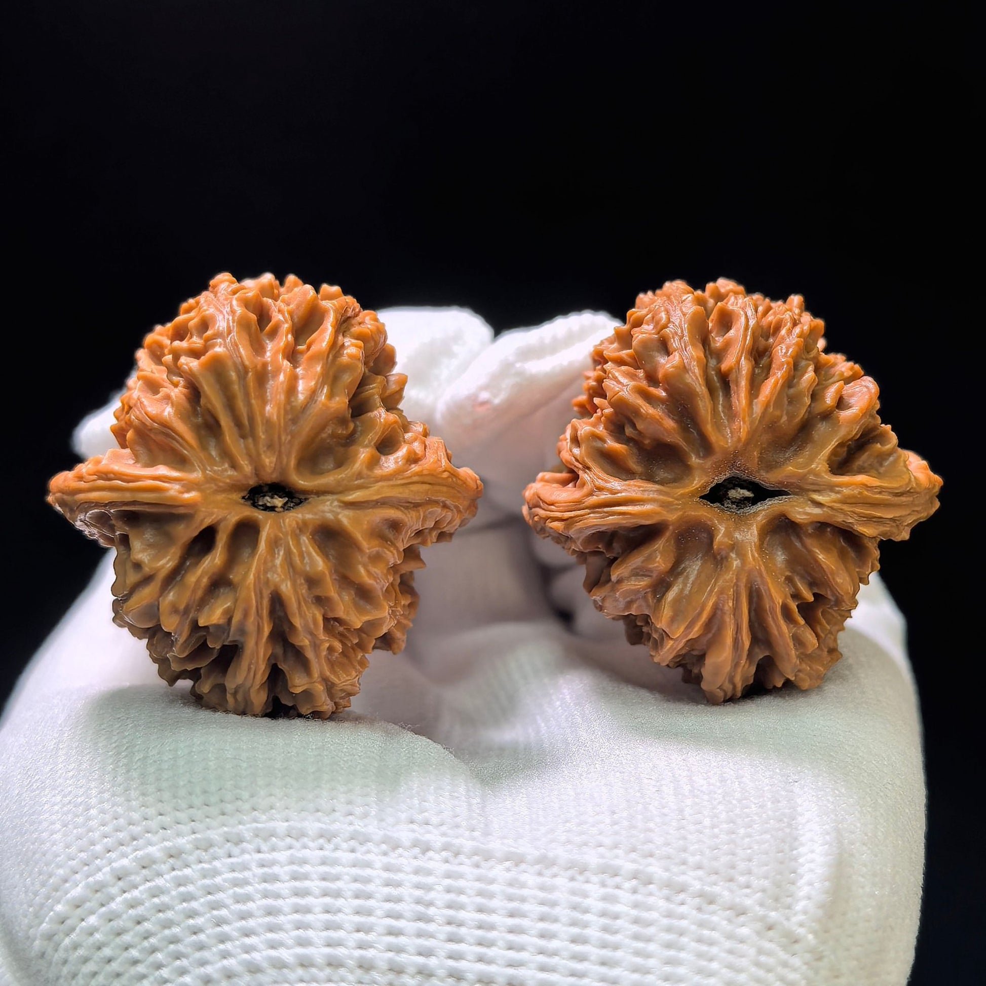 "Jade Kylin" Yuqilin Classic Low-Profile Wenwan Walnuts Pair | 36.0mm x 38.0mm | YQL-1101 - ThePatinaProject
