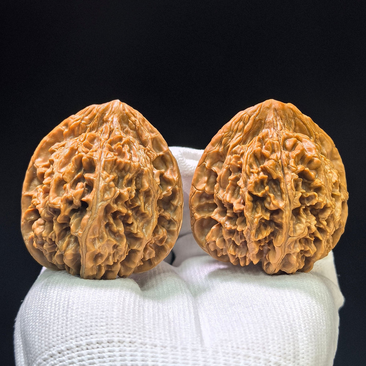 "Jade Kylin" Yuqilin Wenwan Walnuts (Pair) | 51.0mm x 46.0mm | Stock ID: YQL-1102 - ThePatinaProject