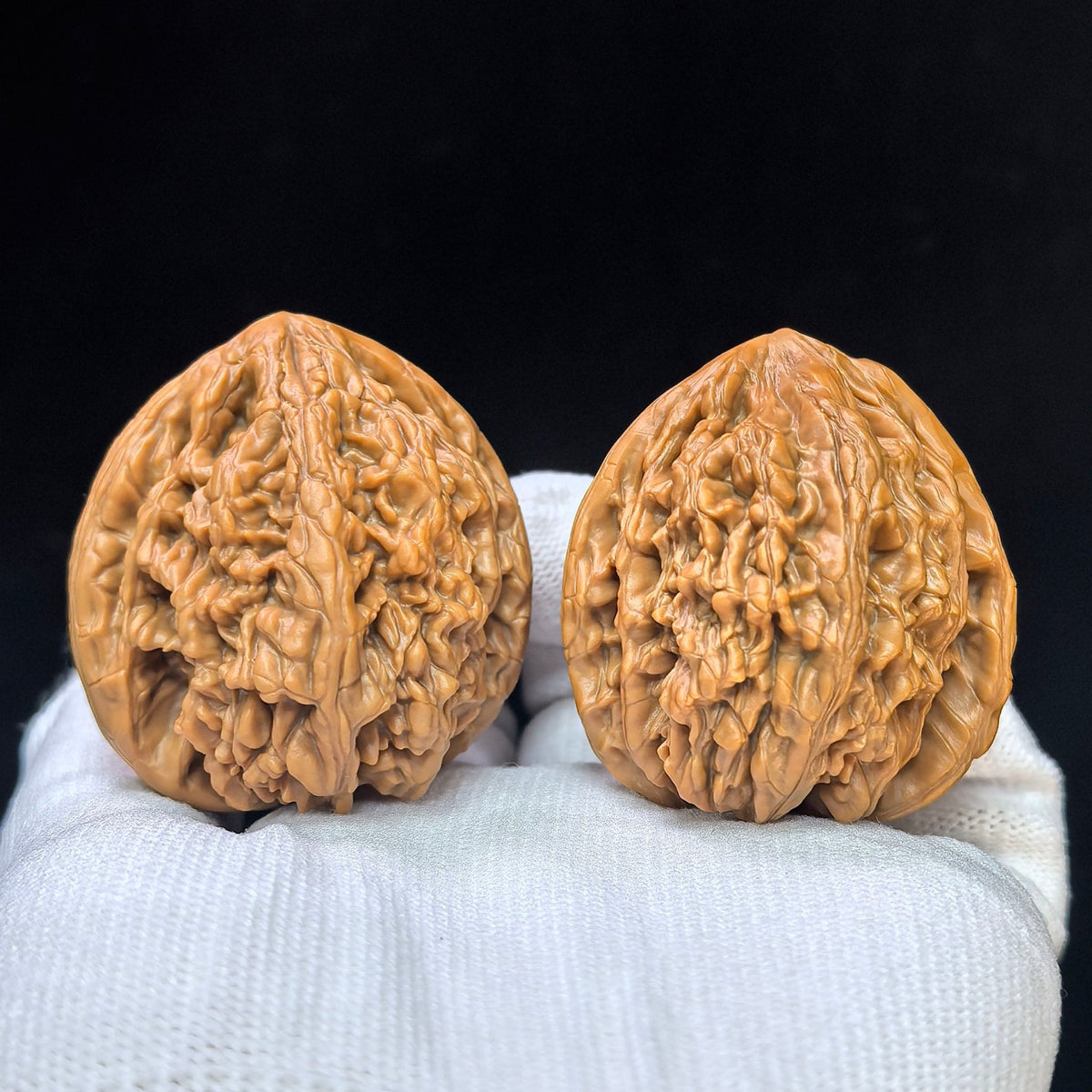 "Jixian Tiger Head King" Jixian Hutouwang JSHTW-SY1F1 Low-Profile Wenwan Walnuts Pair | 43.0mm x 45.0mm | JSHTW-SY1F1 - ThePatinaProject