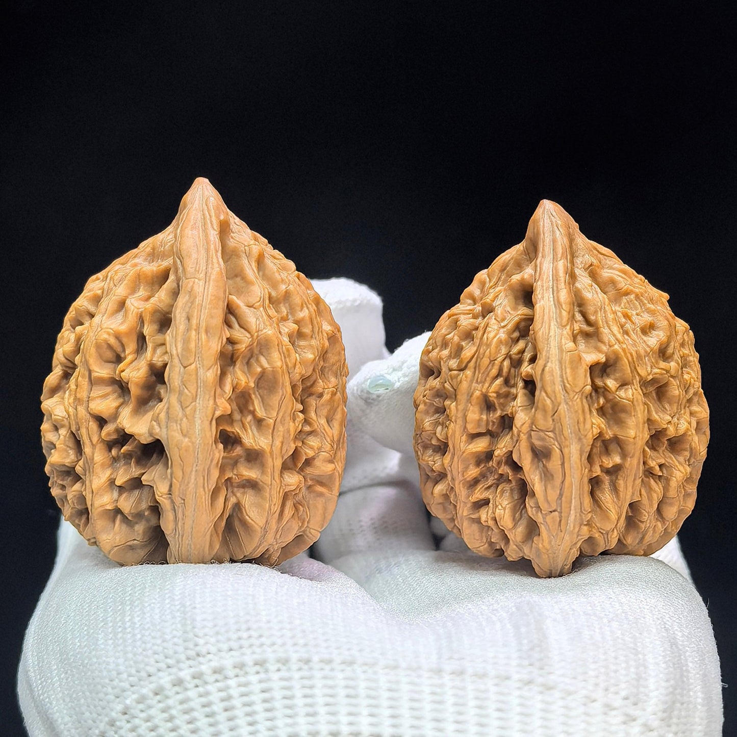 "King Tigerhead" Hutouwang Low-Profile Wenwan Walnuts Pair | 42.0mm x 39.0mm | HTW-1501C - ThePatinaProject