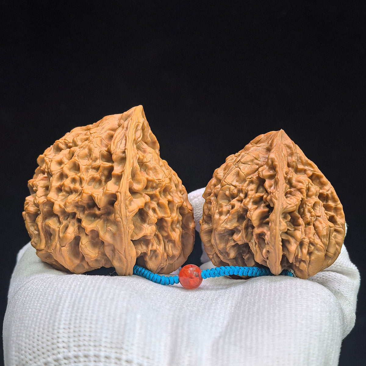 "Kylin Pattern Meteor Hammer" Qilinwen Liuxingchui QLWBJ-CG241E Wenwan Walnuts Tethered Pair | 47.0mm x 53.0mm & 39.0mm x 44.0mm | QLWBJ-CG241E - ThePatinaProject