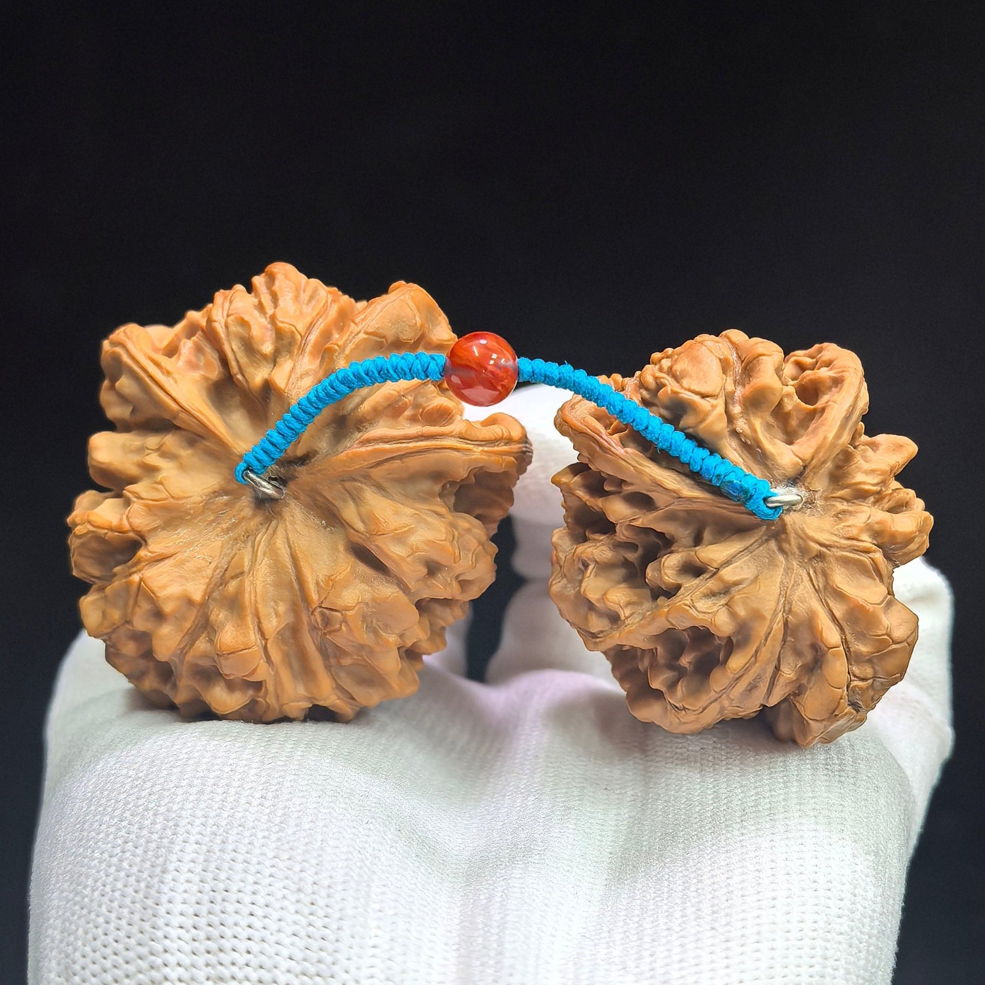 "Kylin Pattern Meteor Hammer" Qilinwen Liuxingchui QLWBJ-CG241E Wenwan Walnuts Tethered Pair | 47.0mm x 53.0mm & 39.0mm x 44.0mm | QLWBJ-CG241E - ThePatinaProject