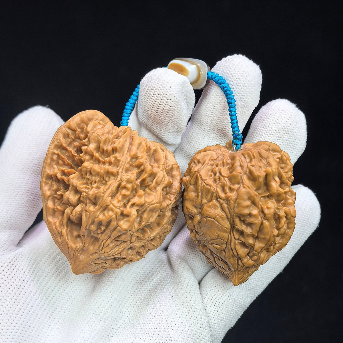 "Kylin Pattern Meteor Hammer" Qilinwen Liuxingchui QLWBJ-CG242E Wenwan Walnuts Tethered Pair | 47.0mm x 38.0mm & 37.0mm x 35.0mm | QLWBJ-CG242E - ThePatinaProject
