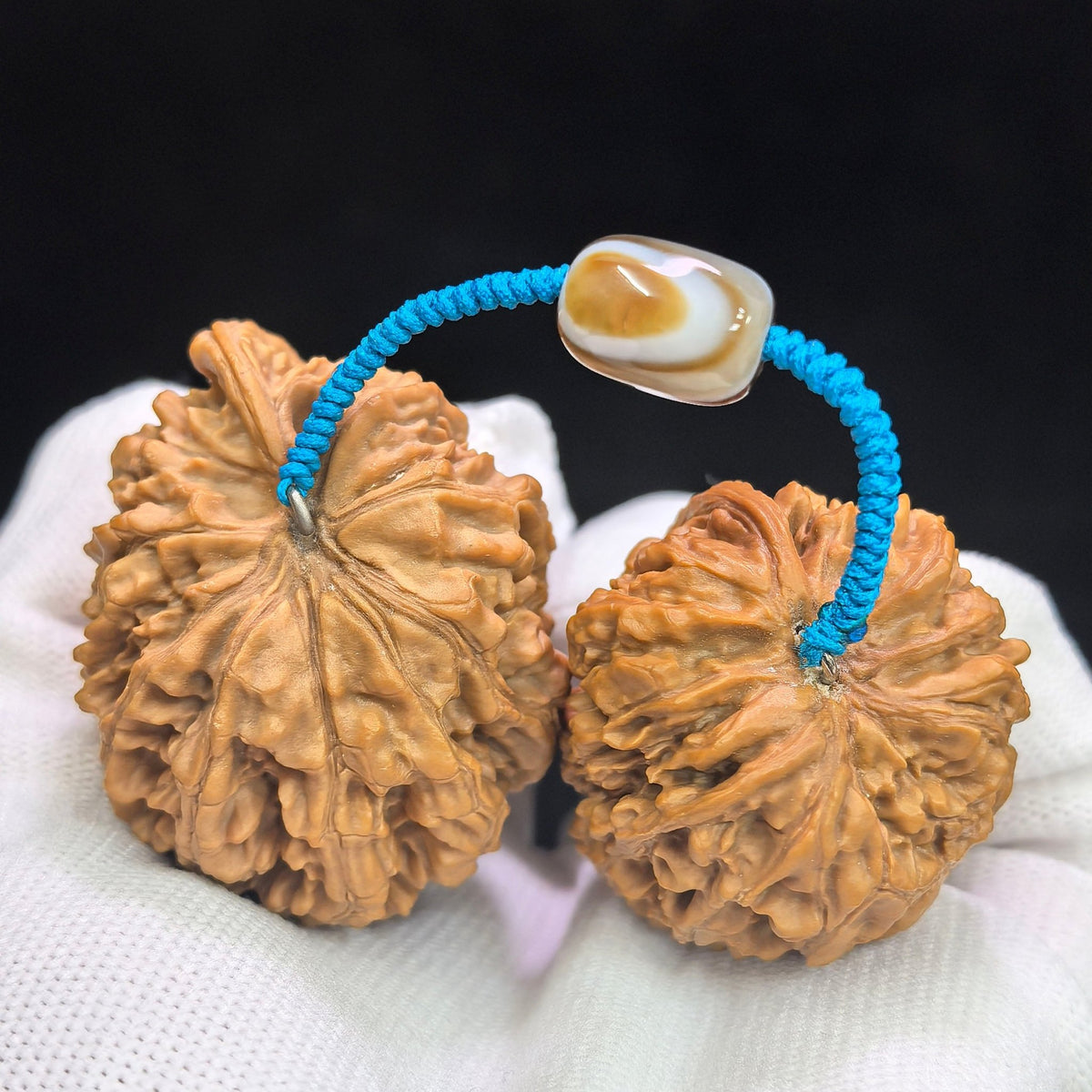 "Kylin Pattern Meteor Hammer" Qilinwen Liuxingchui QLWBJ-CG242E Wenwan Walnuts Tethered Pair | 47.0mm x 38.0mm & 37.0mm x 35.0mm | QLWBJ-CG242E - ThePatinaProject
