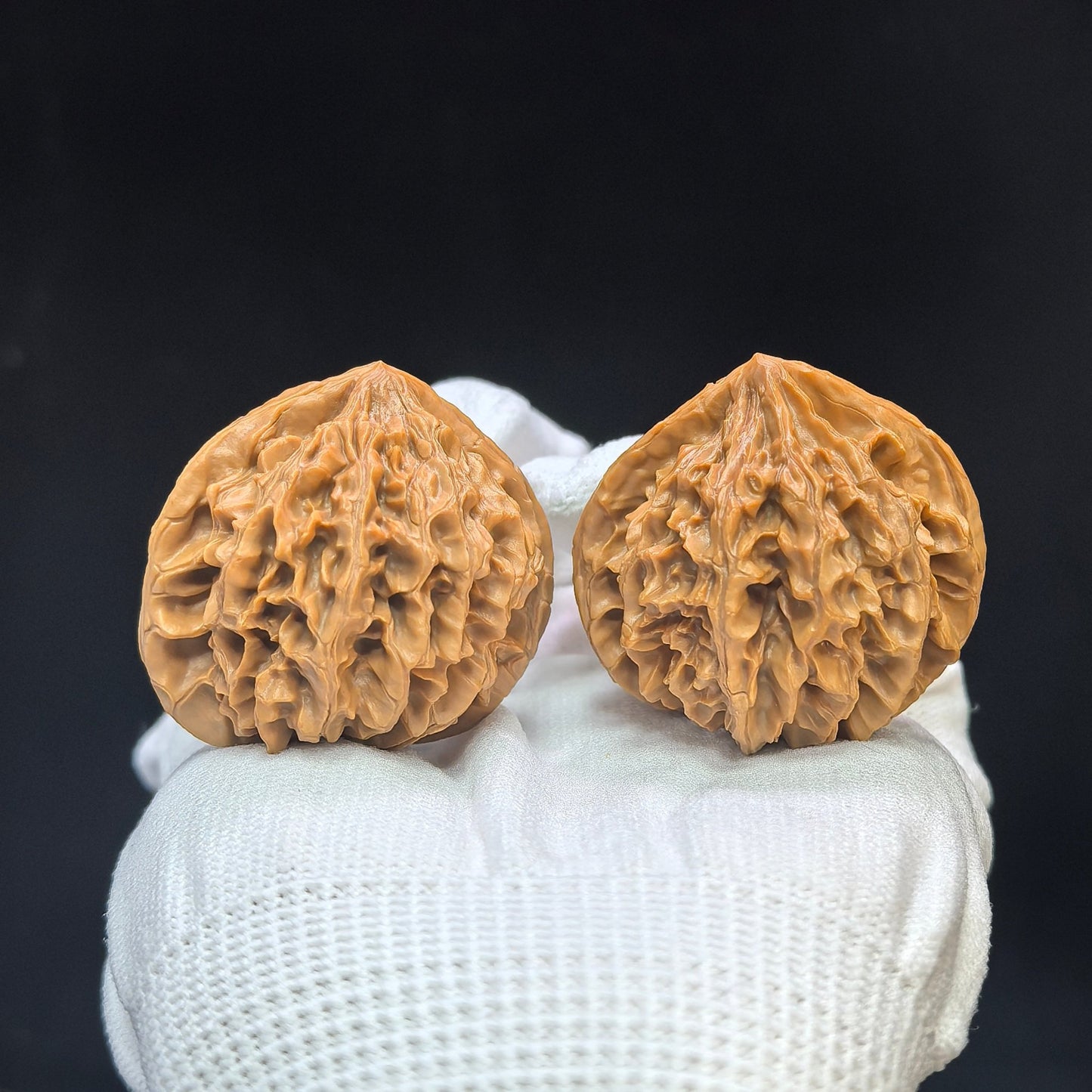 "Lantern Lionhead" Denglong Shizitou Classic Heritage Wenwan Walnuts Pair | 41.0mm x 39.0mm | DL-1501C - ThePatinaProject