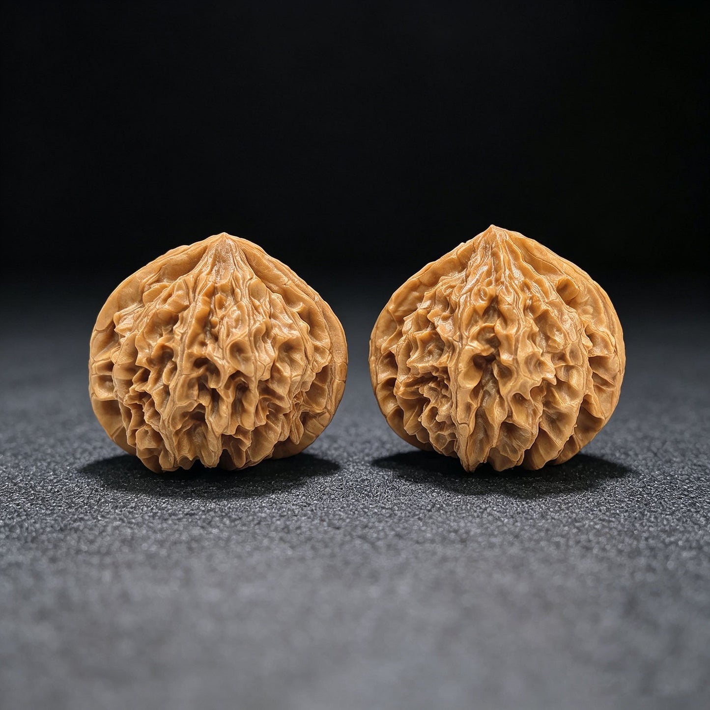 "Lantern Lionhead" Denglong Shizitou Classic Heritage Wenwan Walnuts Pair | 41.0mm x 39.0mm | DL-1501C - ThePatinaProject