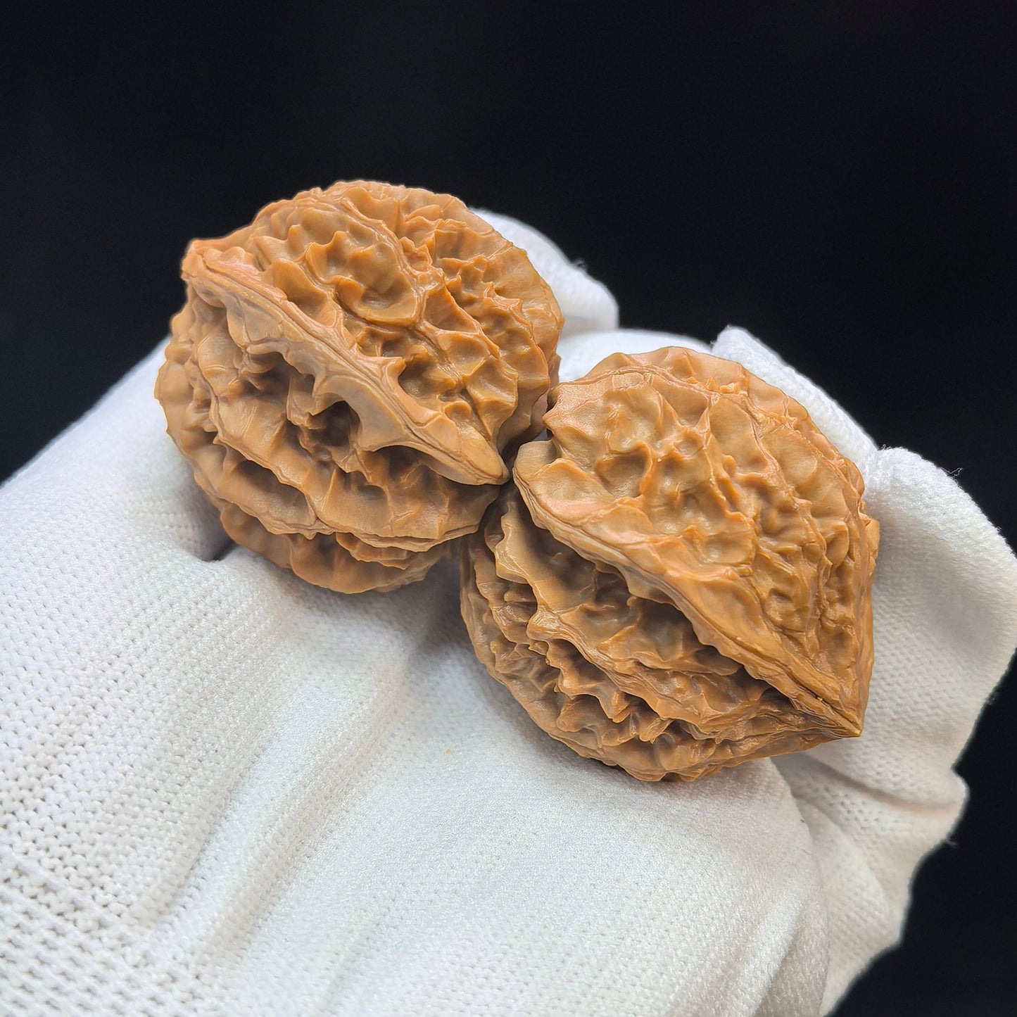"Lantern Lionhead" Denglong Shizitou Classic Heritage Wenwan Walnuts Pair | 41.0mm x 39.0mm | DL-1501C - ThePatinaProject