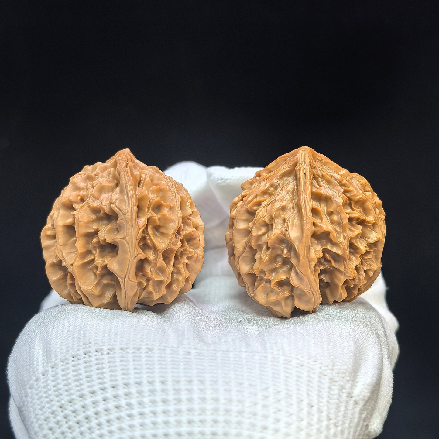"Lantern Lionhead" Denglong Shizitou Classic Heritage Wenwan Walnuts Pair | 41.0mm x 39.0mm | DL-1501C - ThePatinaProject