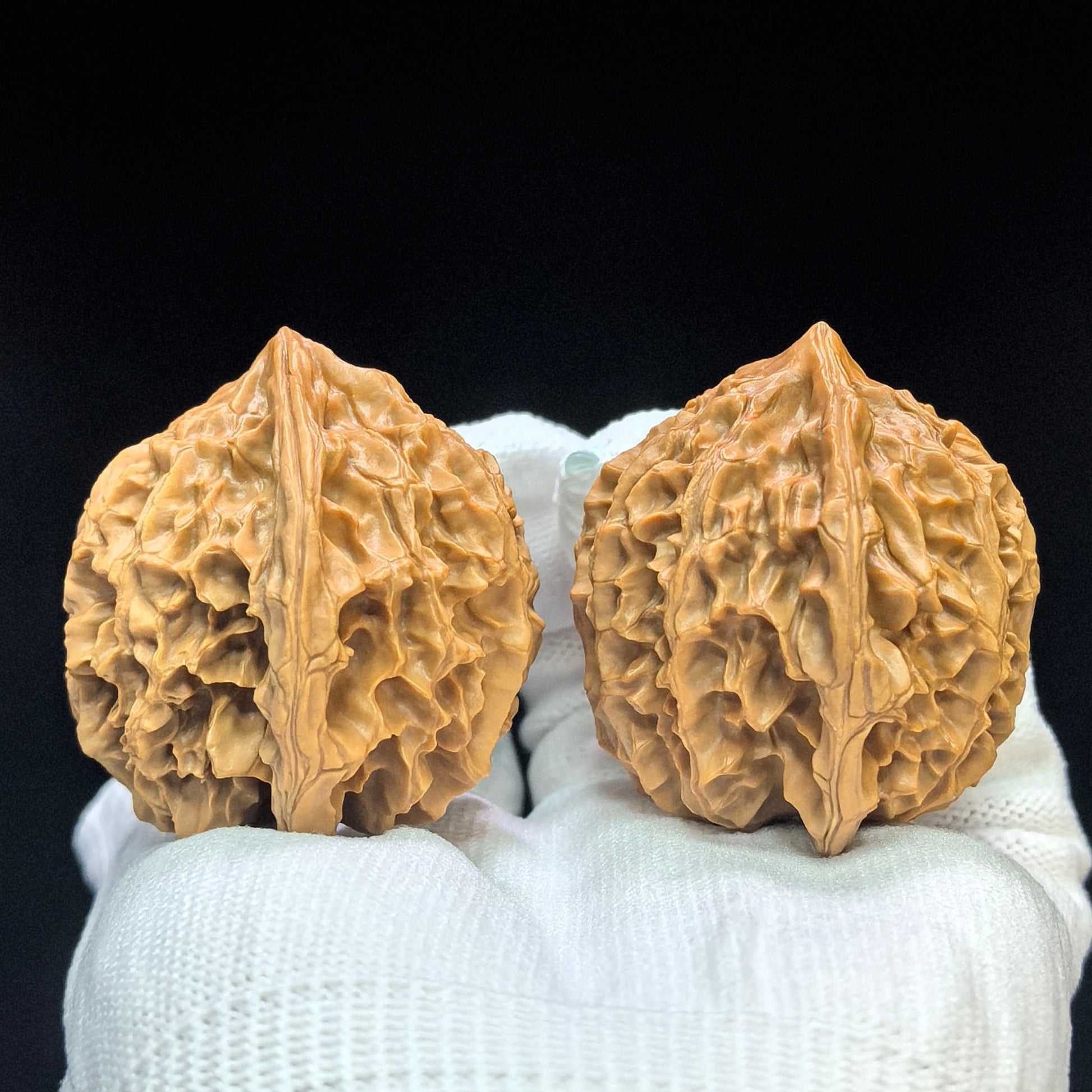 "Lantern Lionhead" Denglong Shizitou Low-Profile Wenwan Walnuts Pair | 45.0mm x 42.0mm | DL-1502C - ThePatinaProject