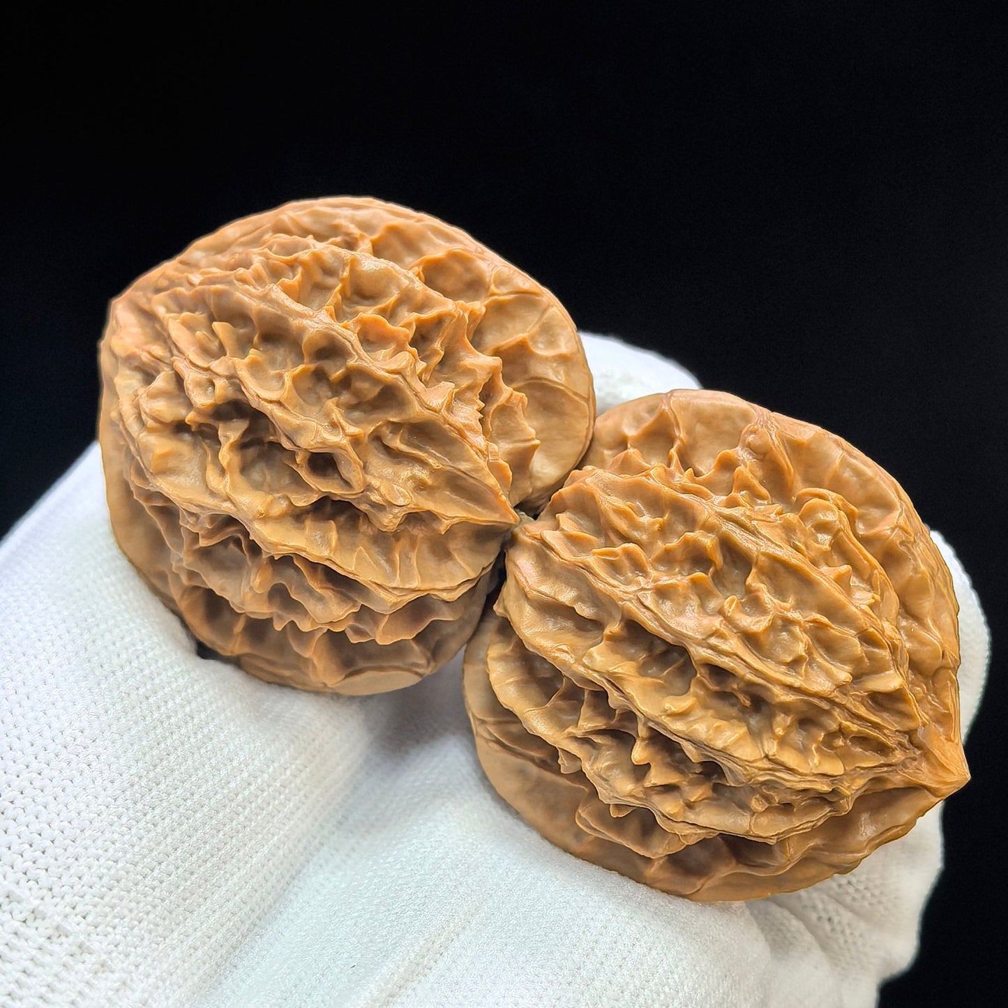 "Lantern Lionhead" Denglong Shizitou Low-Profile Wenwan Walnuts Pair | 45.0mm x 42.0mm | DL-1502C - ThePatinaProject