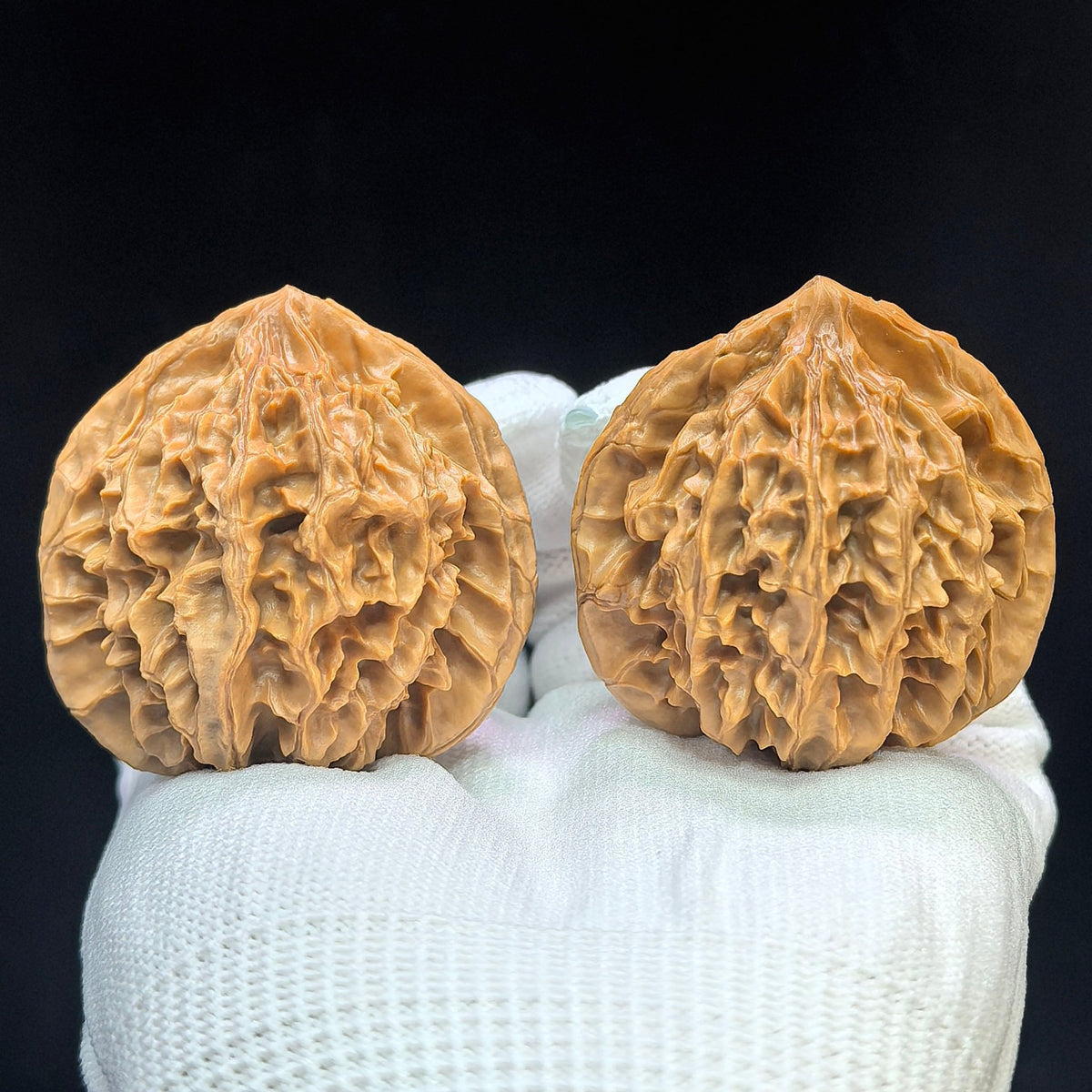 "Lantern Lionhead" Denglong Shizitou Low-Profile Wenwan Walnuts Pair | 45.0mm x 42.0mm | DL-1502C - ThePatinaProject