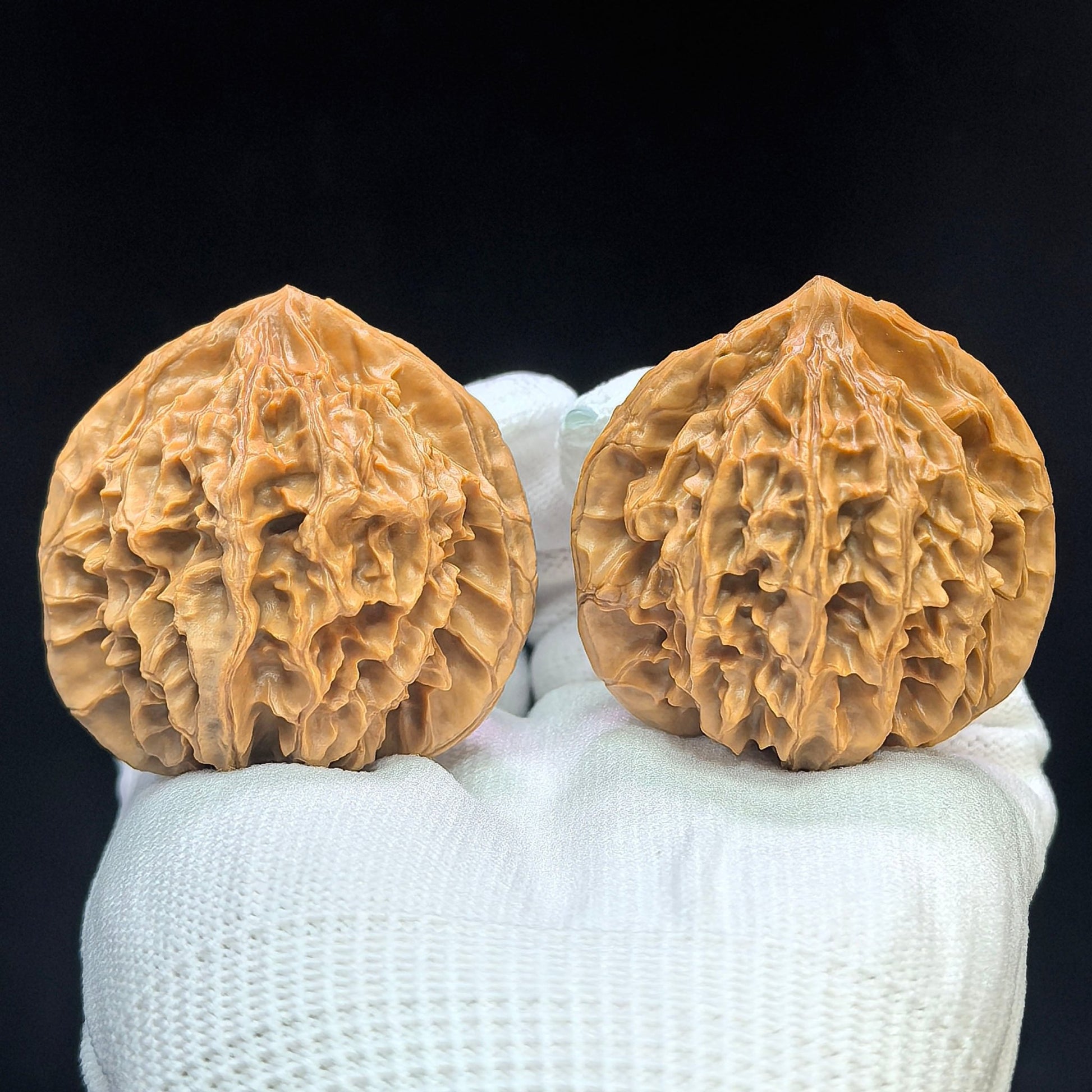"Lantern Lionhead" Denglong Shizitou Low-Profile Wenwan Walnuts Pair | 45.0mm x 42.0mm | DL-1502C - ThePatinaProject