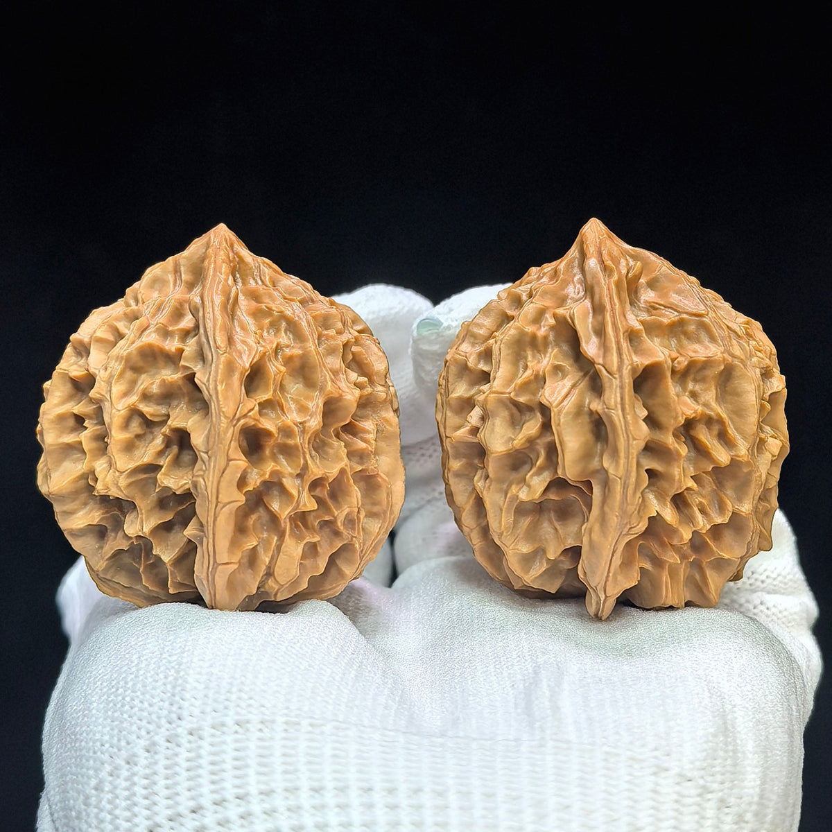 "Lantern Lionhead" Denglong Shizitou Low-Profile Wenwan Walnuts Pair | 45.0mm x 42.0mm | DL-1502C - ThePatinaProject