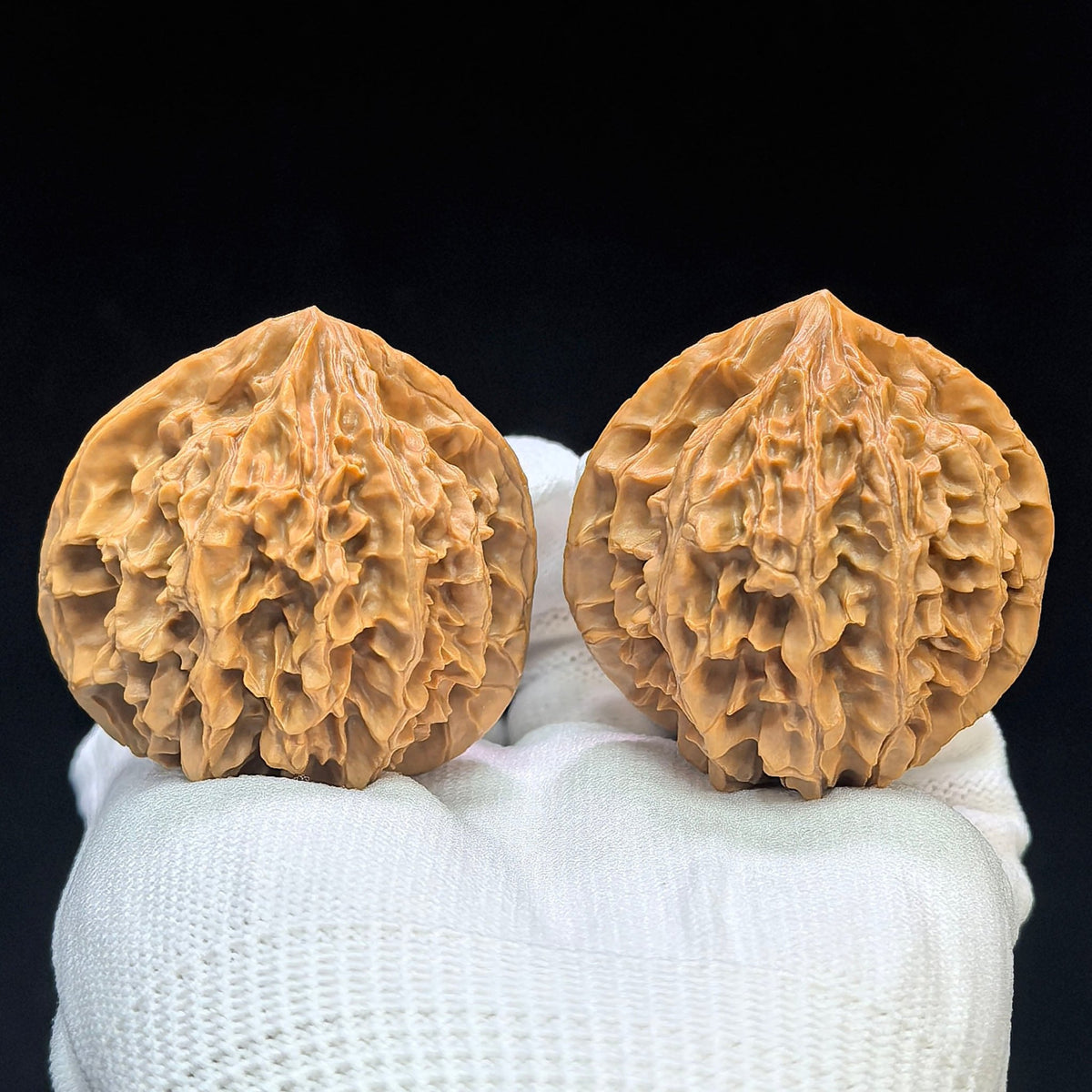 "Lantern Lionhead" Denglong Shizitou Low-Profile Wenwan Walnuts Pair | 45.0mm x 42.0mm | DL-1502C - ThePatinaProject
