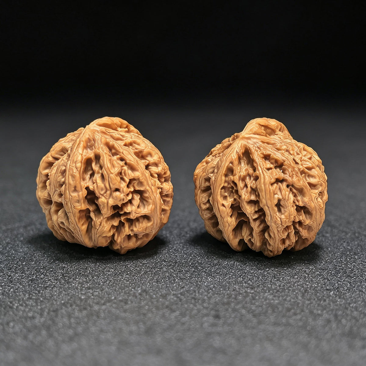 "Large Thick Ridge Vulture" Dacujin Zuoshandiao Wenwan Walnuts Pair | 43.0mm x 43.0mm | CJZSD-C232E - ThePatinaProject