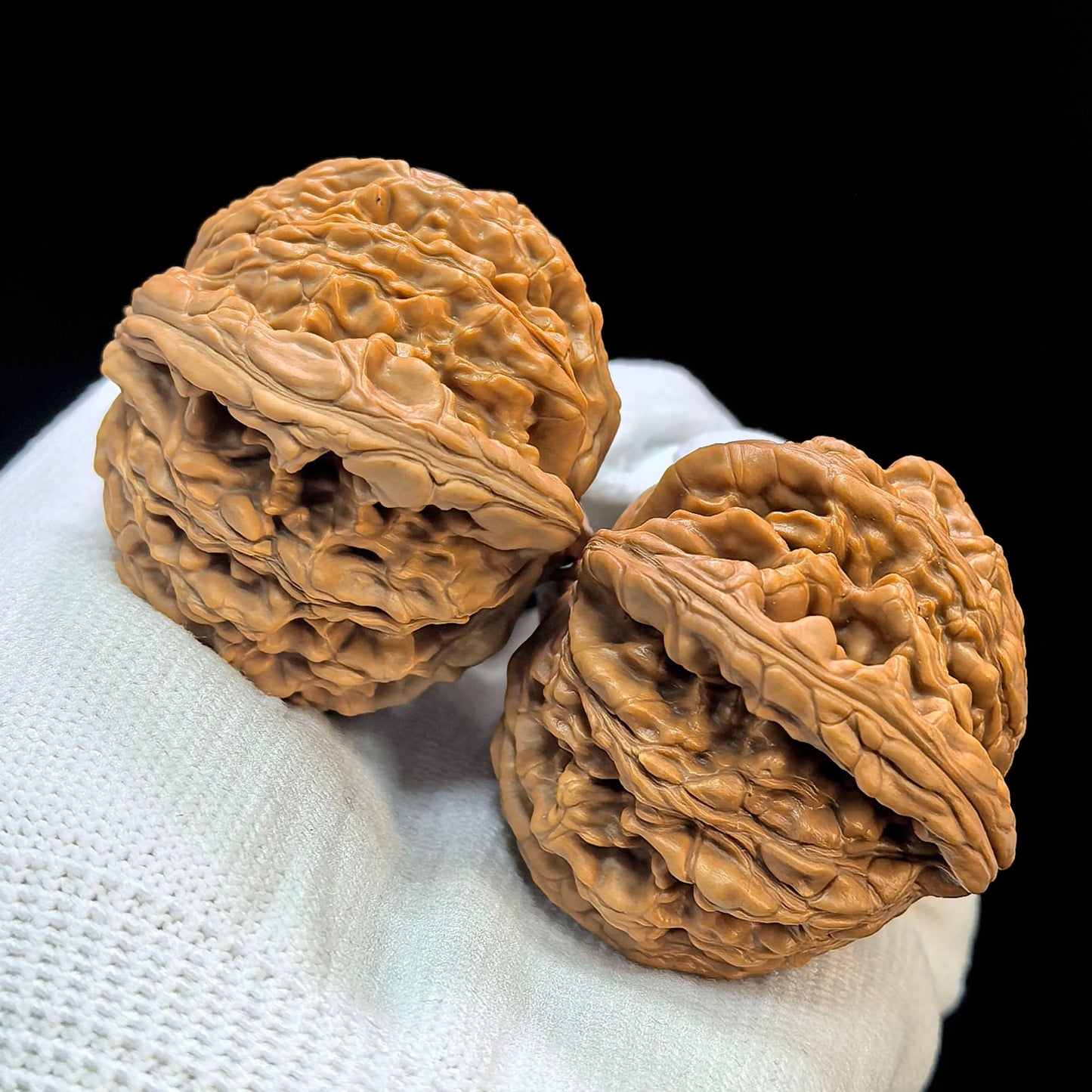 "Liger" Shihushou Low-Profile Wenwan Walnuts Pair | 49.0mm x 45.0mm | SFS-1501C - ThePatinaProject
