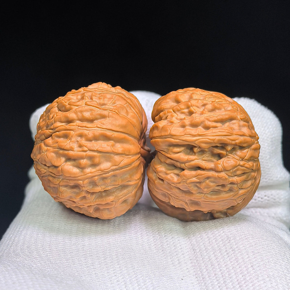 Lion Head “Turtle-Back” Wenwan Walnut Pair — 34.0mm x 37.0mm | FSST-1201E - ThePatinaProject