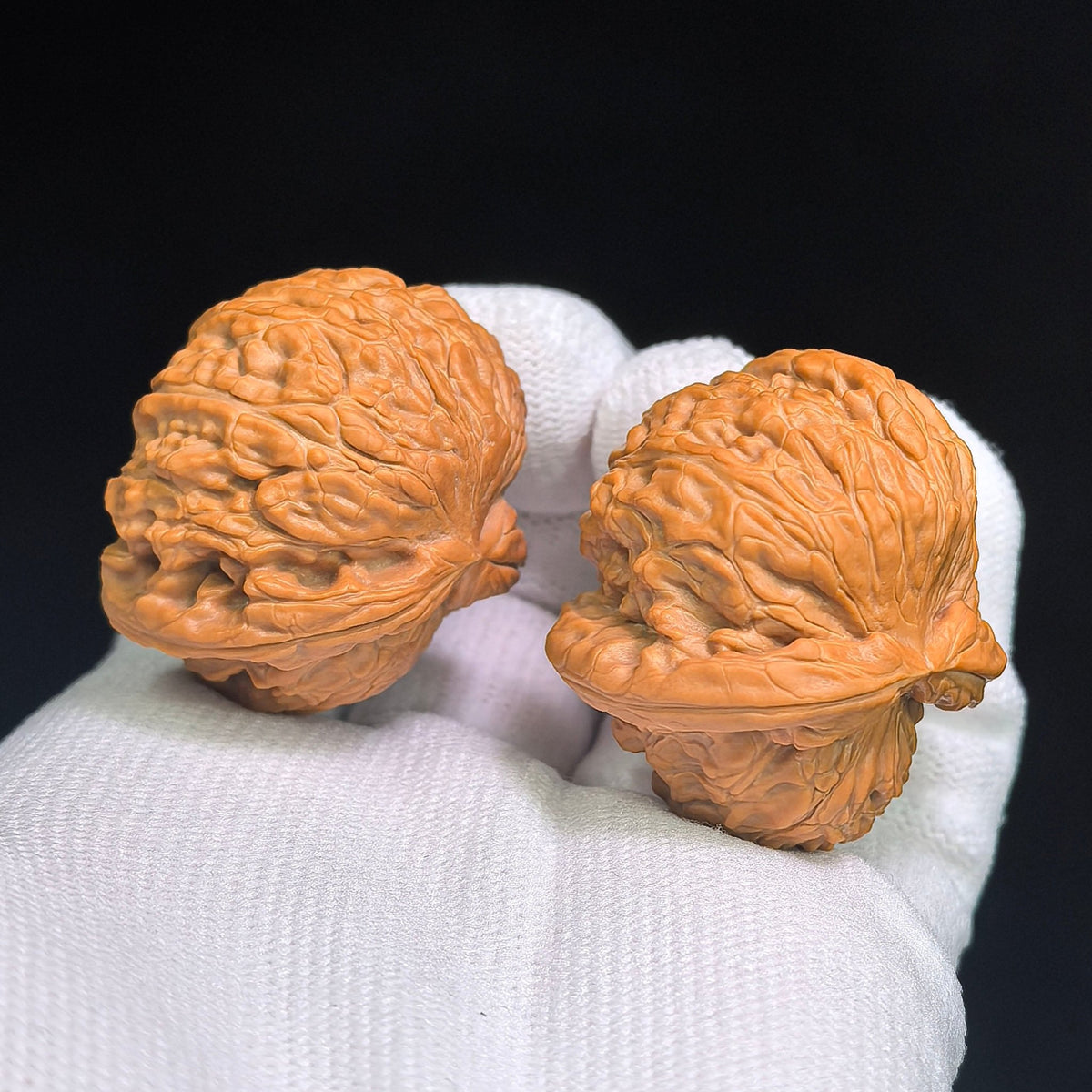 Lion Head “Turtle-Back” Wenwan Walnut Pair — 34.0mm x 37.0mm | FSST-1201E - ThePatinaProject