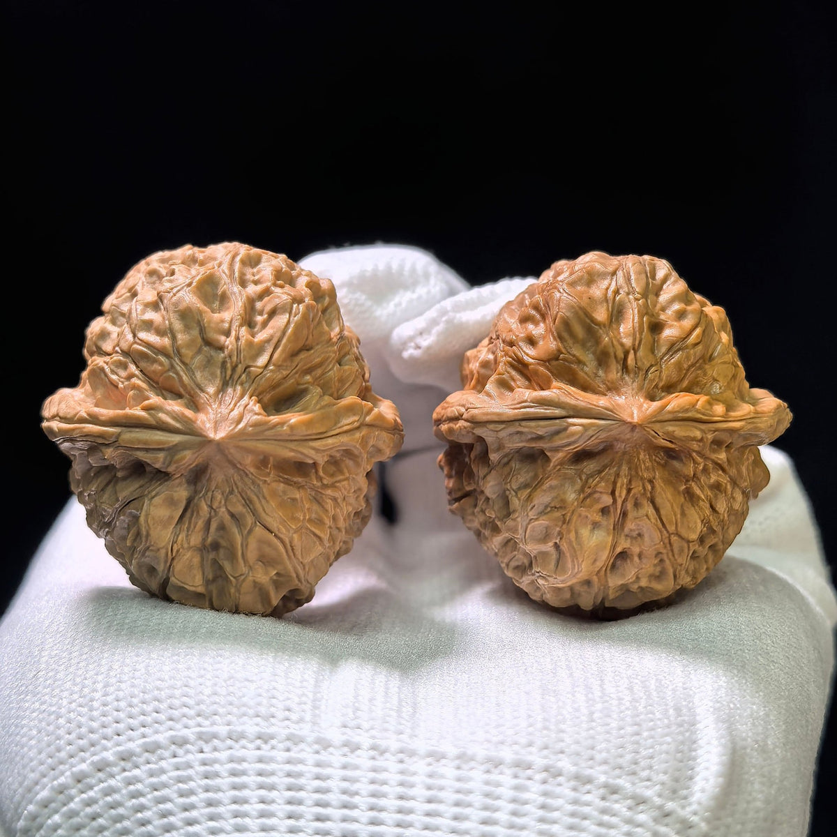 "Little Pumpkin Mound" Xiao Nanguadun Low-Profile Wenwan Walnuts Pair | 36.0mm x 38.0mm | NGD-1105 - ThePatinaProject