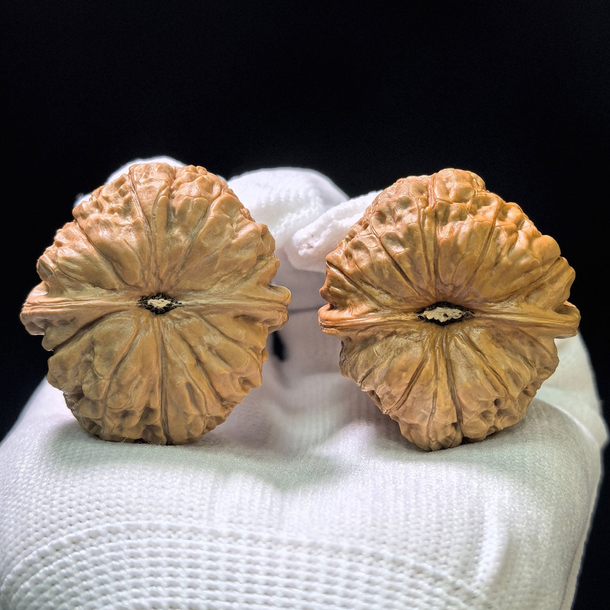 "Little Pumpkin Mound" Xiao Nanguadun Low-Profile Wenwan Walnuts Pair | 36.0mm x 38.0mm | NGD-1105 - ThePatinaProject