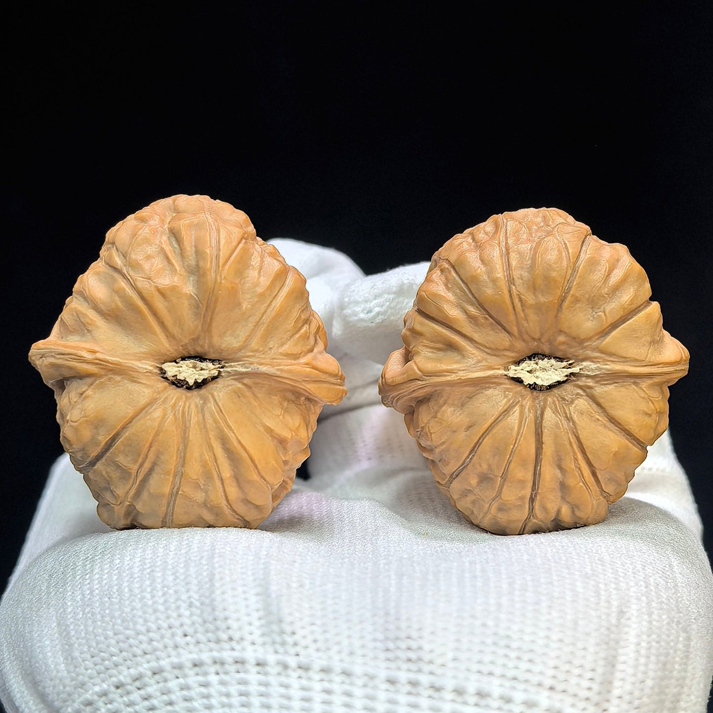 "Little Pumpkin" Xiao Nangua NGD-1502C Low-Profile Wenwan Walnuts Pair | 38.0mm x 42.0mm | NGD-1502C - ThePatinaProject