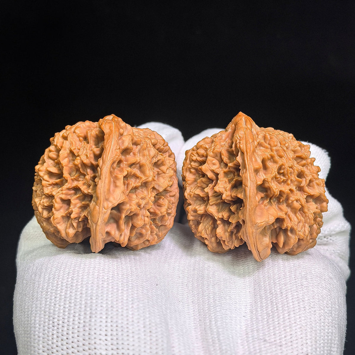 "Man Tian Xing Tian Can Jiao / Starry Night Footed Base" Heirloom Collection Wenwan Walnuts Pair | 43.0mm x 41.0mm | MXTC-C1C8E - ThePatinaProject