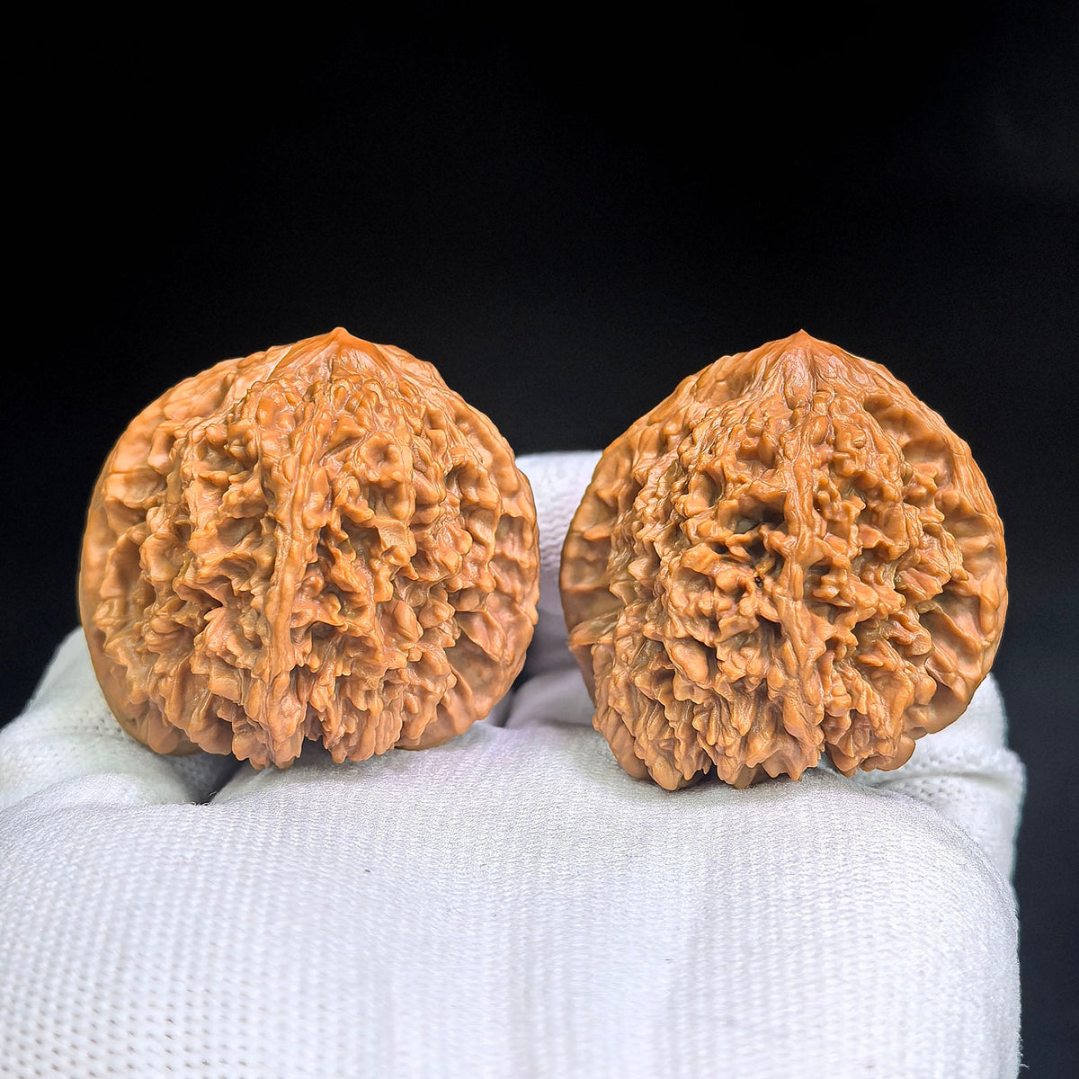 "Man Tian Xing Tian Can Jiao / Starry Night Footed Base" Heirloom Collection Wenwan Walnuts Pair | 43.0mm x 41.0mm | MXTC-C1C8E - ThePatinaProject