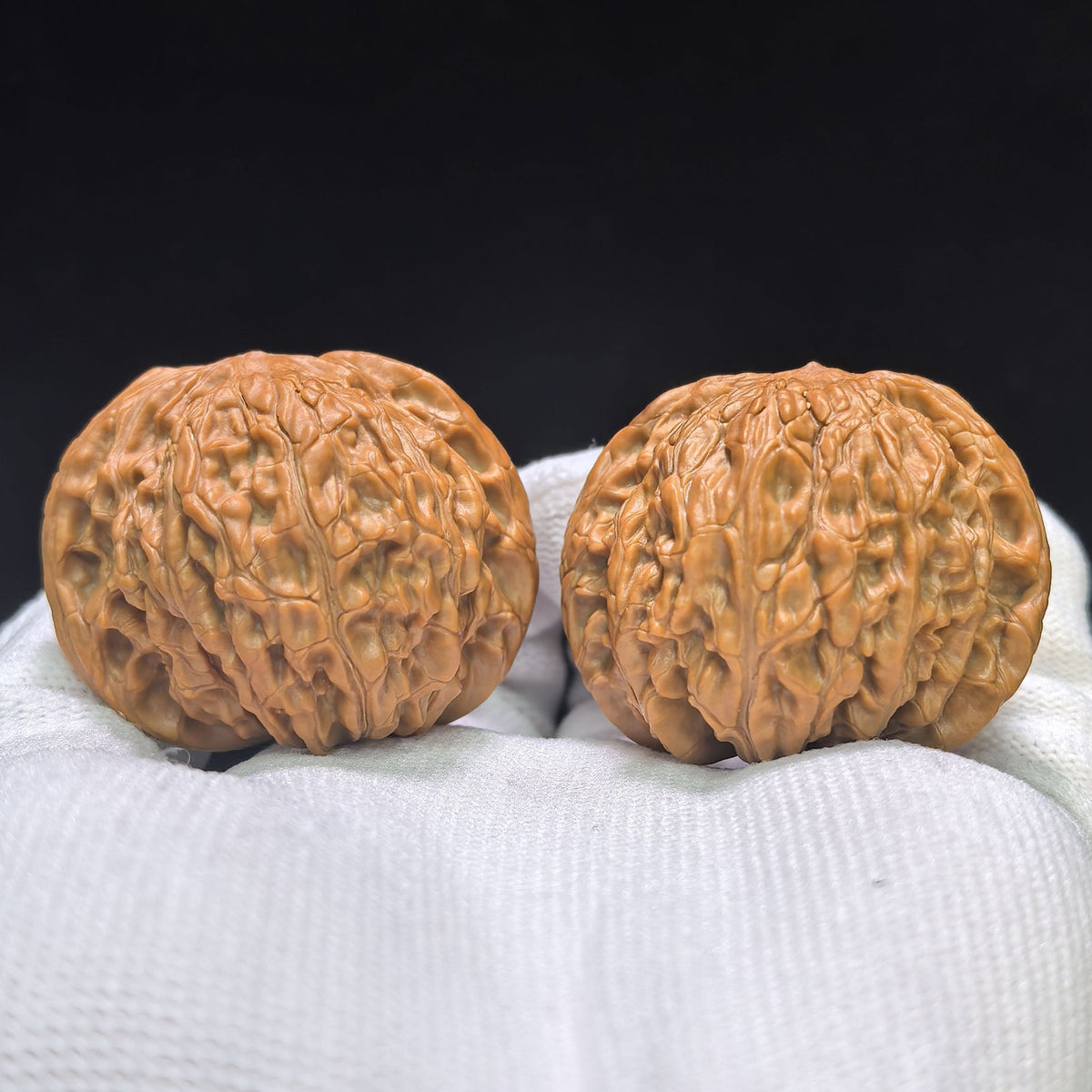 "Millstone" Mopan Wenwan Walnuts Pair | 40.0mm x 40.0mm | MP-01SY - ThePatinaProject