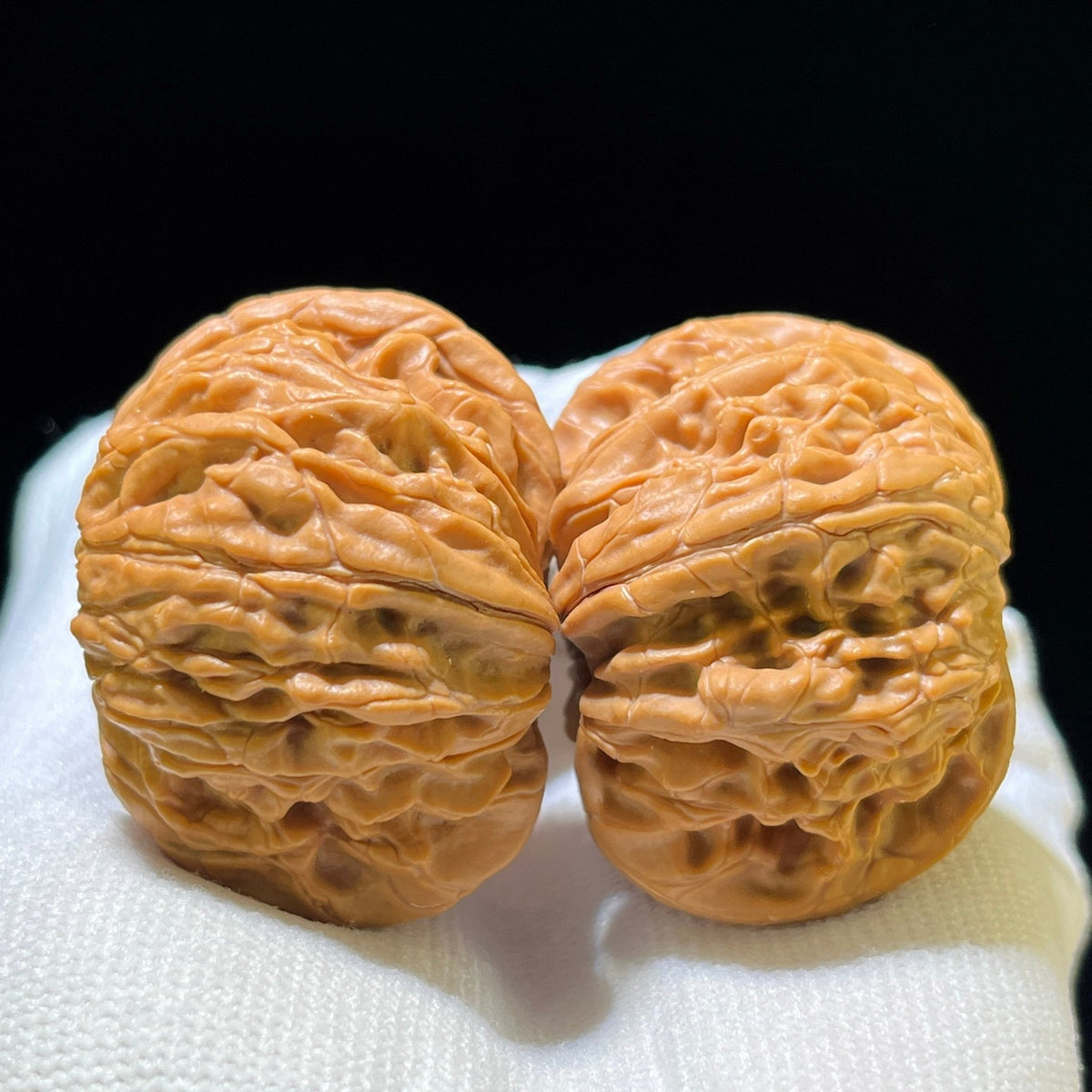 "Millstone" Mopan Wenwan Walnuts Pair | 42.0mm x 40.0mm | MP-1110 - ThePatinaProject