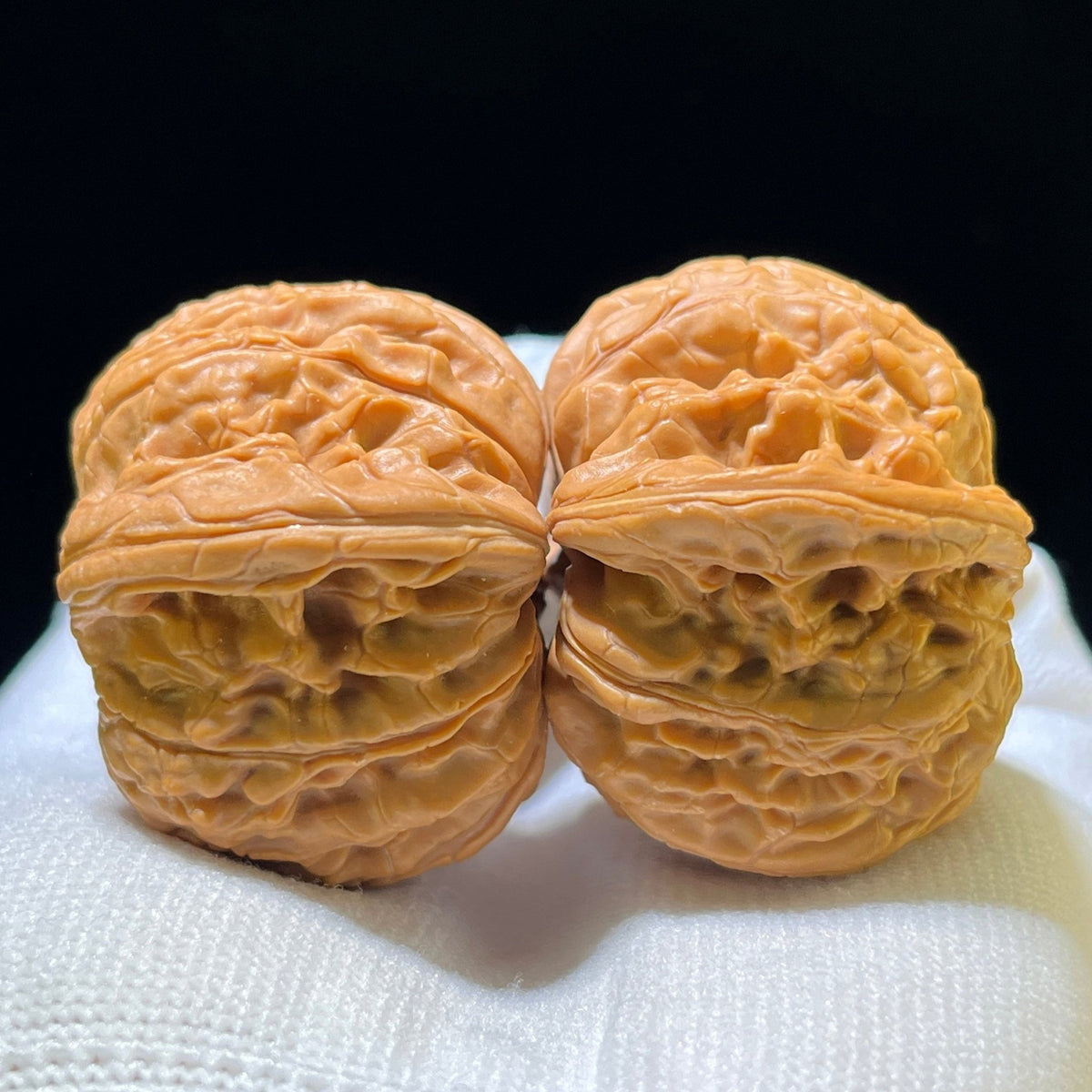 "Millstone" Mopan Wenwan Walnuts Pair | 42.0mm x 40.0mm | MP-1110 - ThePatinaProject
