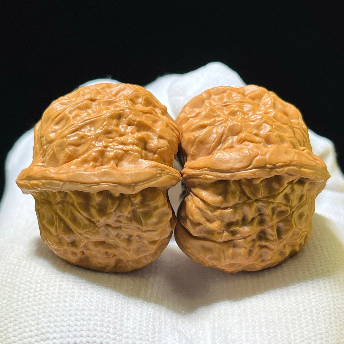 Mini Pumpkin Dun Wenwan Walnut Pair – Compact Round Squat Form | 39.0mm × 39.0mm | NGD-1112 - ThePatinaProject