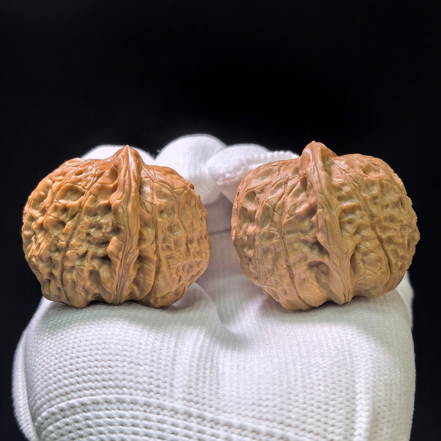 "Mini Pumpkin Stance" Xiaonanguadun Pocket Hand-Twist Wenwan Walnuts Pair | 33.0mm x 37.0mm | NGD-1107 - ThePatinaProject