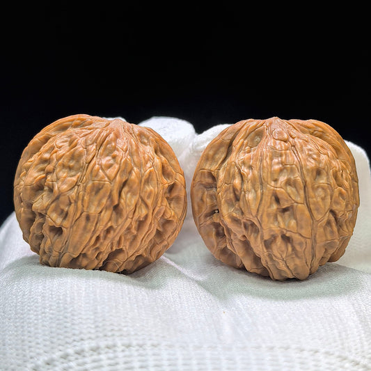 Miniature Butterfly Mopan Wenwan Walnut Pair – Compact Winged Low-Profile Form | 35.0mm × 34.0mm | MP-1609 - ThePatinaProject