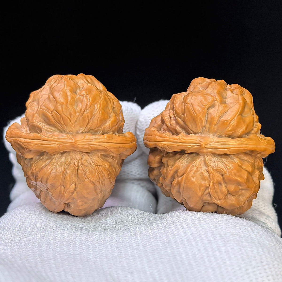 Miniature "Crystal Frog" Wenwan Walnut Pair | Compact Rounded Form | 32.0mm × 35.0mm | XZSJW-17E8 - ThePatinaProject