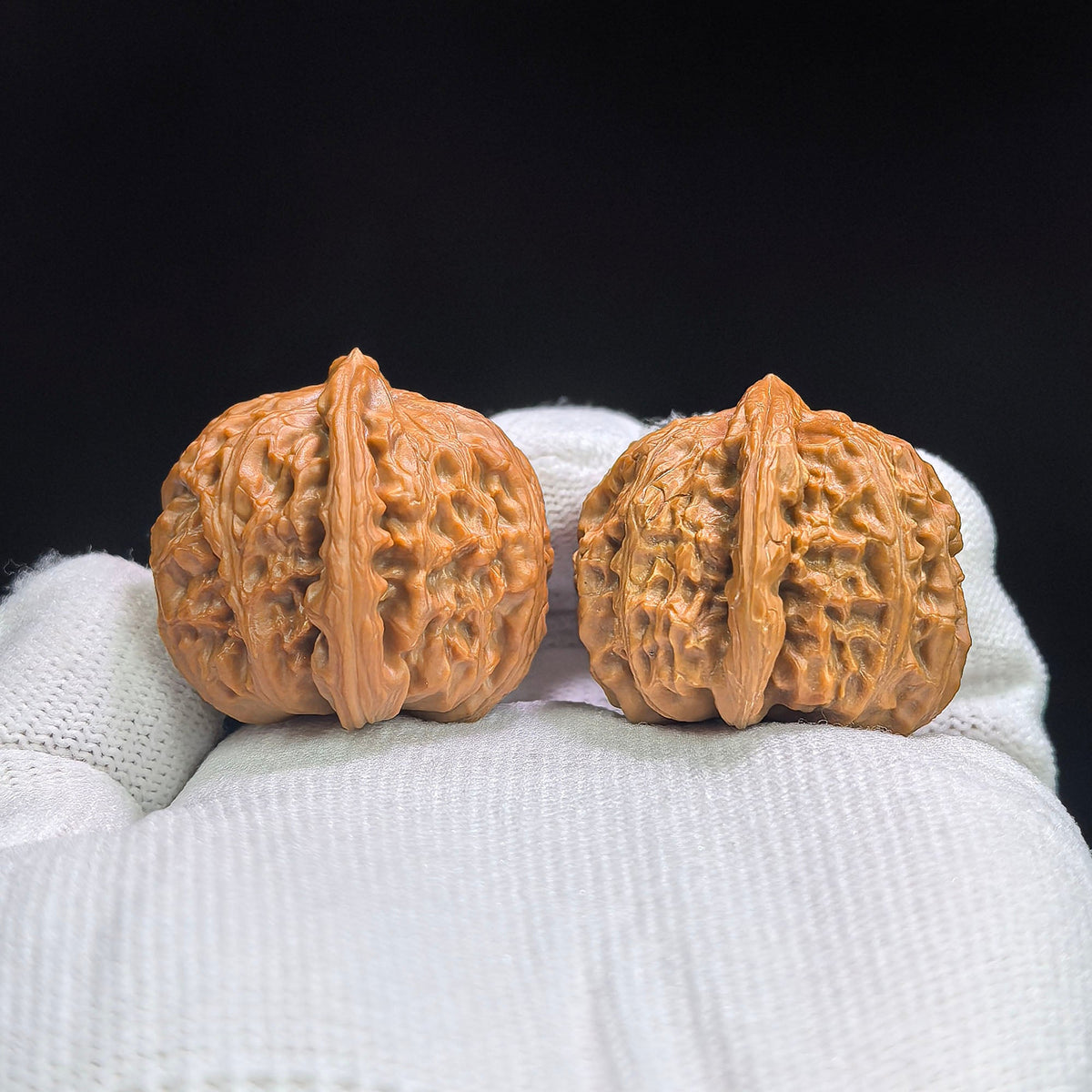 Miniature Three-Ridge White Lion Wenwan Walnut Pair — 34.0mm x 33.0mm | XZSLBSZ-17G0 - ThePatinaProject