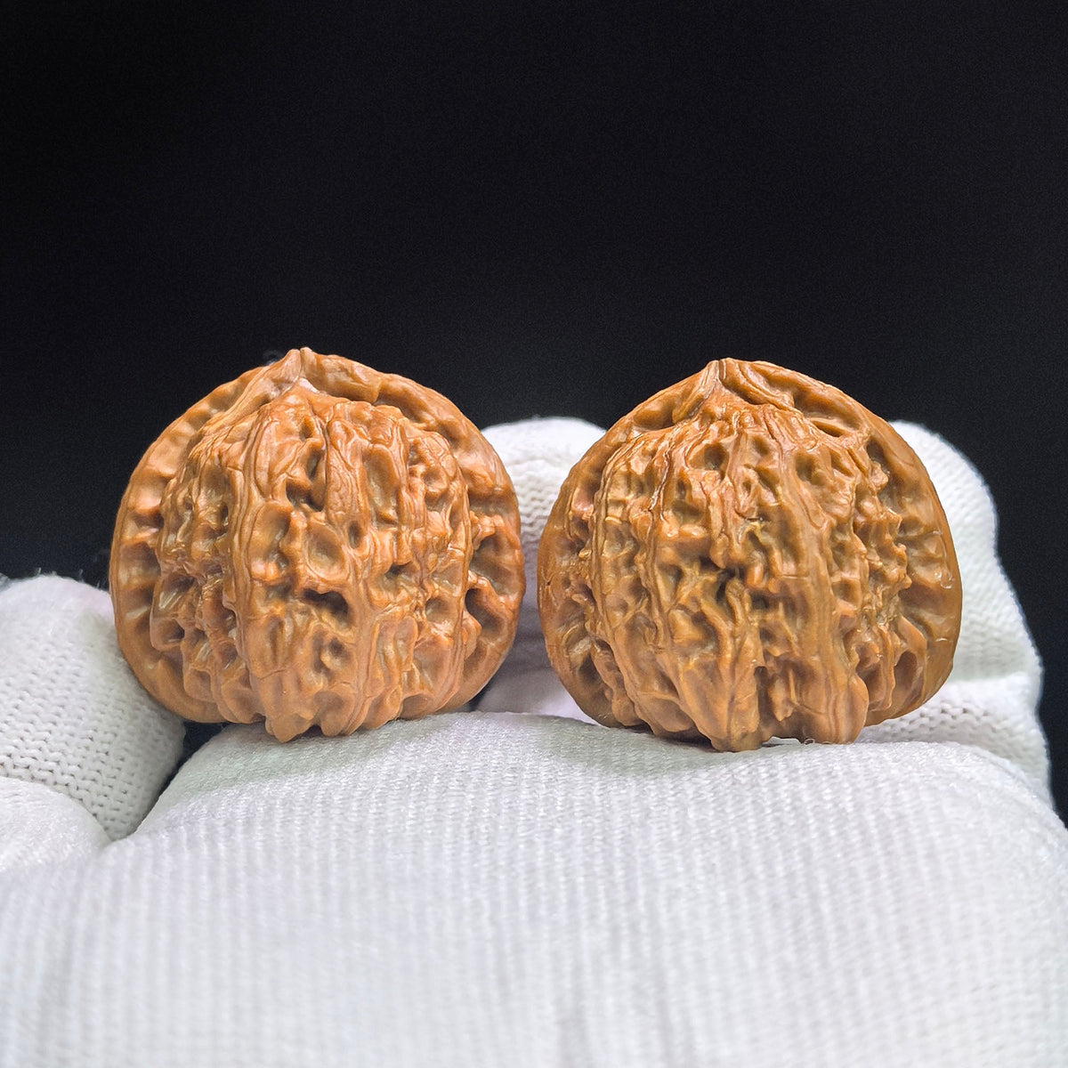 Miniature Three-Ridge White Lion Wenwan Walnut Pair — 34.0mm x 33.0mm | XZSLBSZ-17G0 - ThePatinaProject